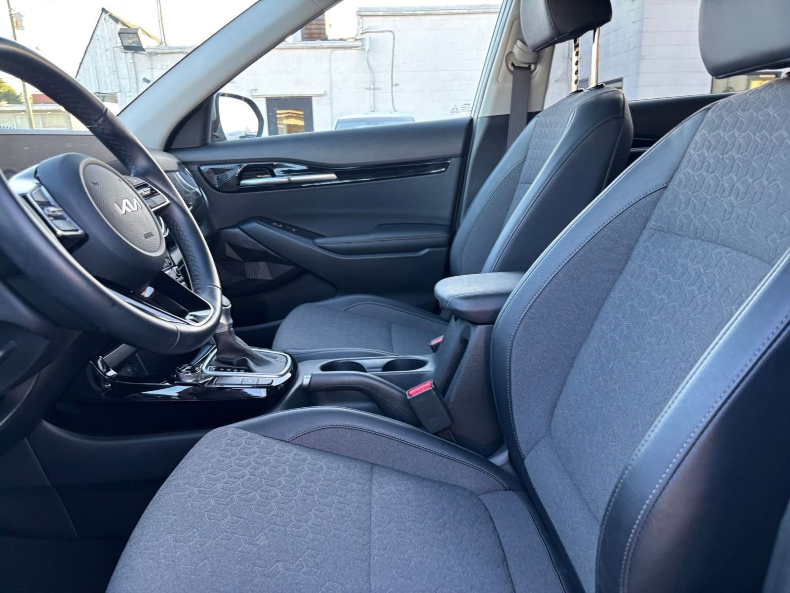 Thumbnail: 2025 Kia Seltos - 27