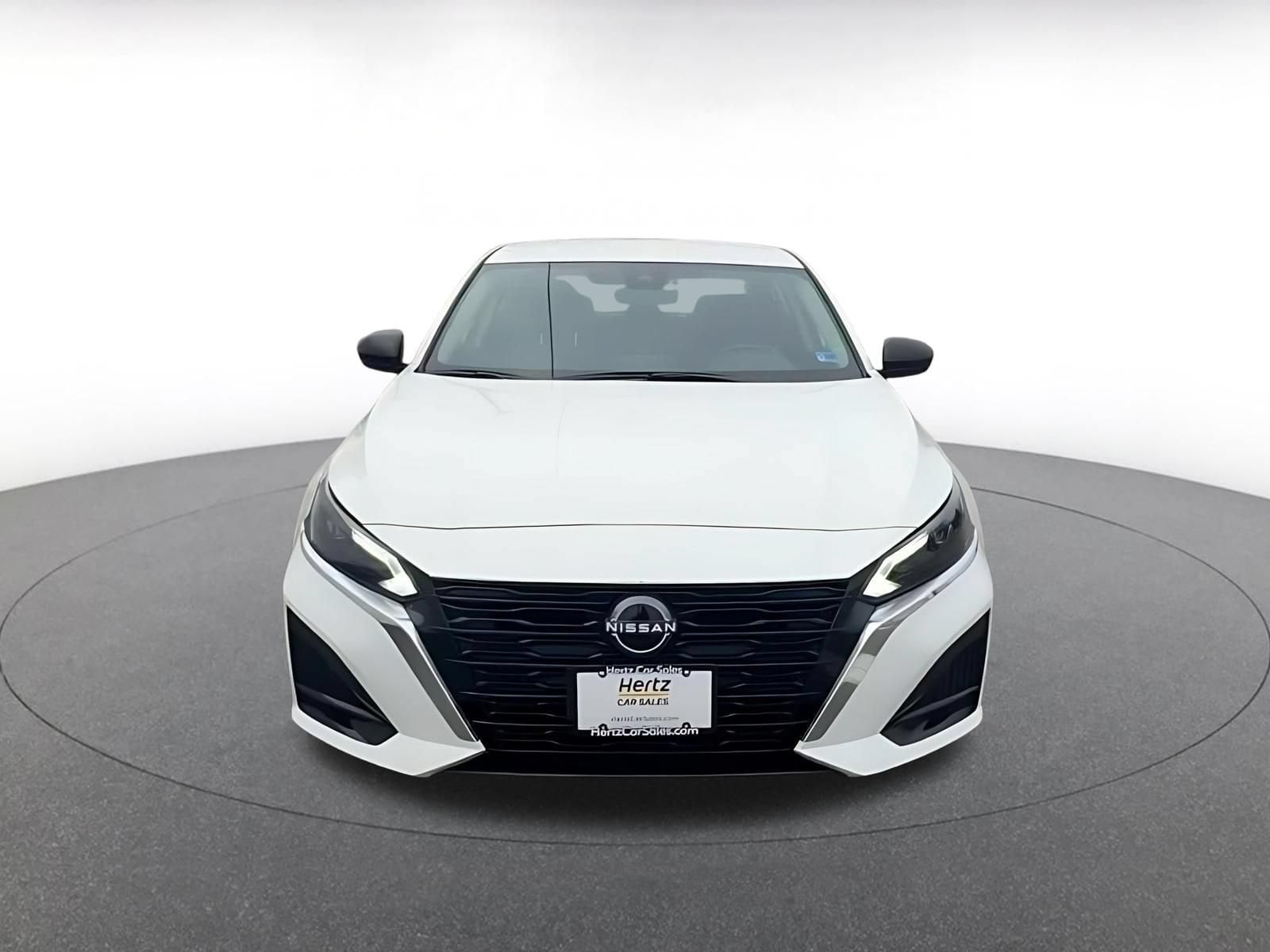 Thumbnail: 2025 Nissan Altima - 4