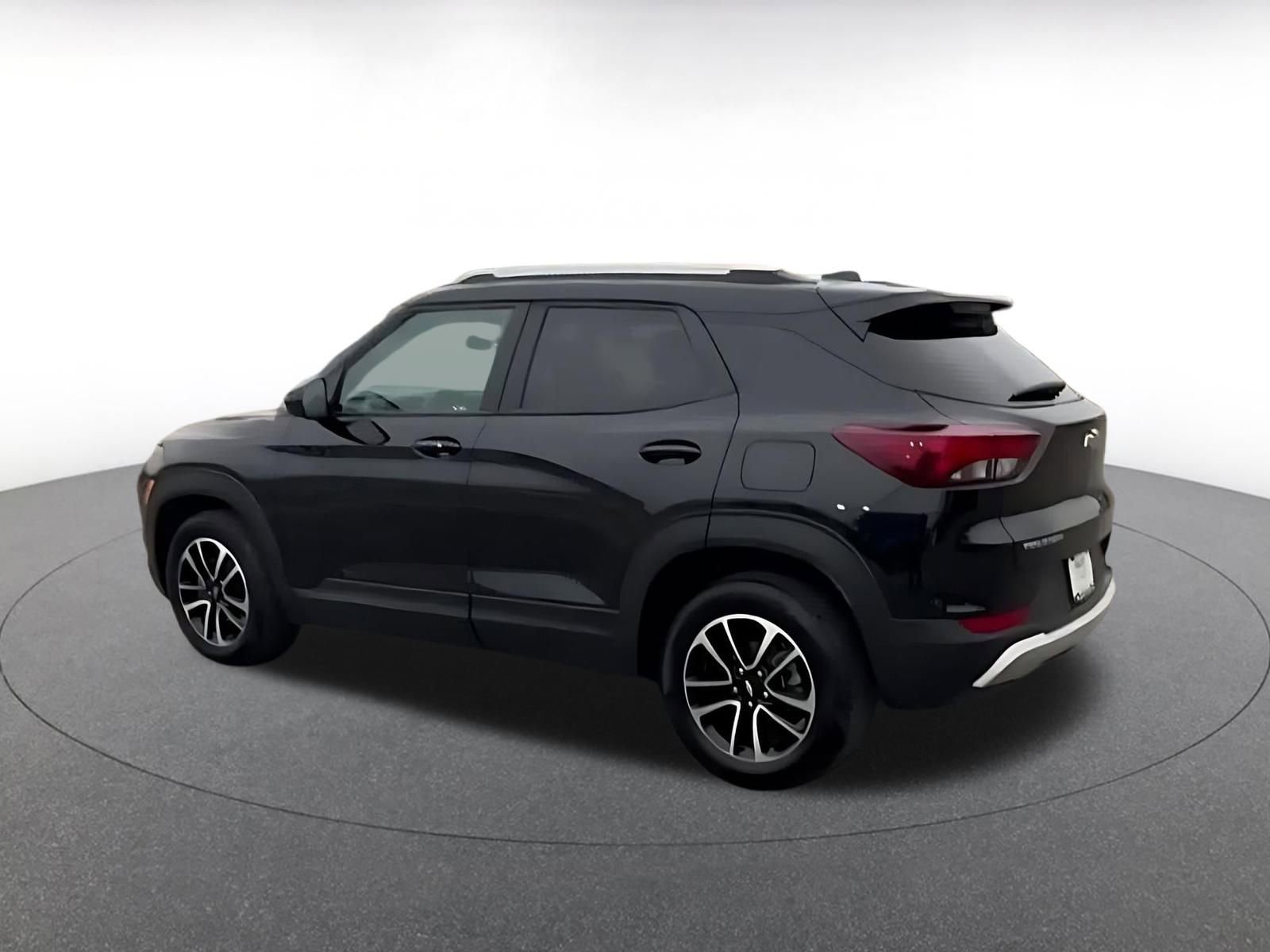 Thumbnail: 2025 Chevrolet TrailBlazer - 10