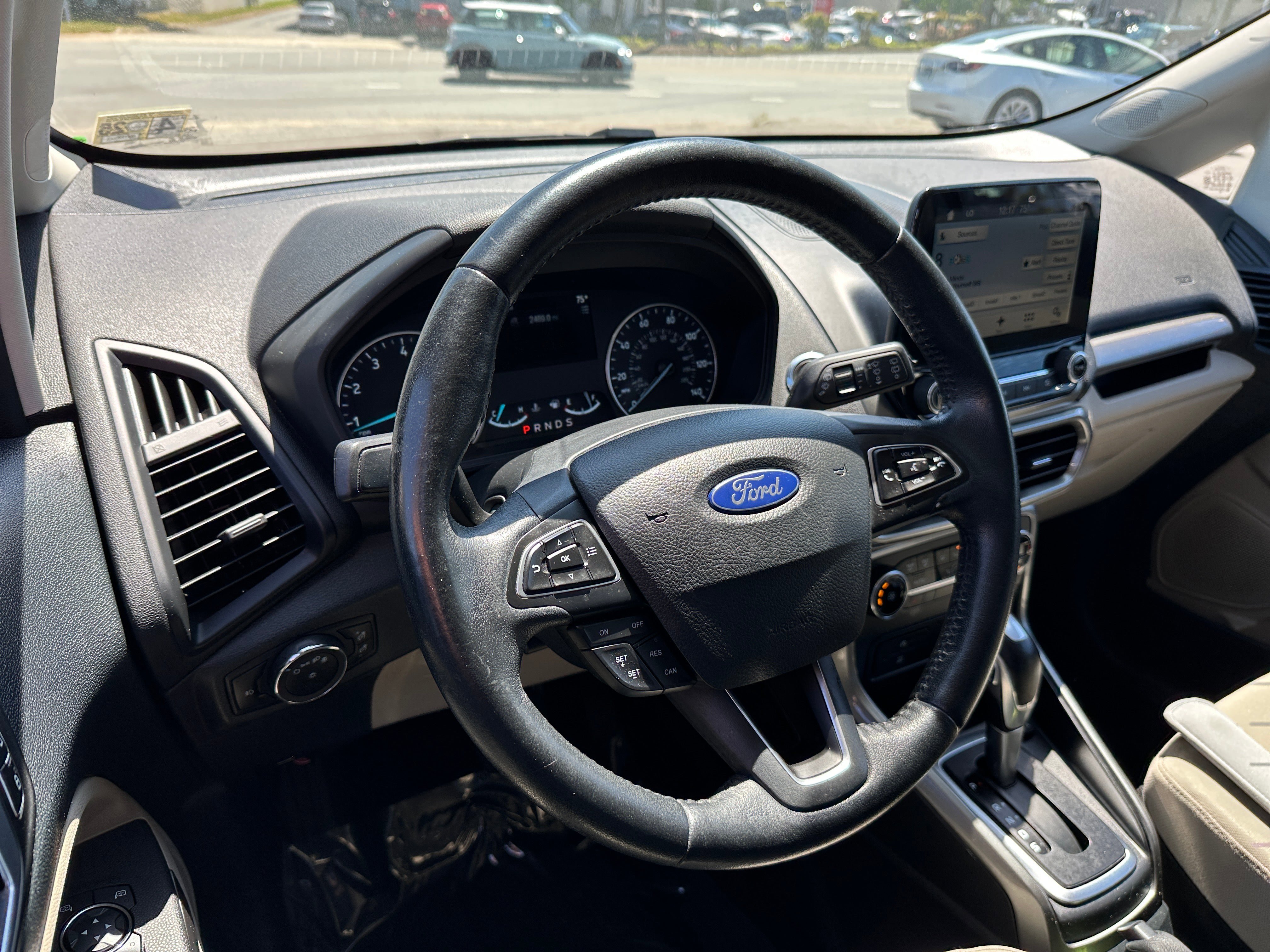 2018 Ford EcoSport SE 28