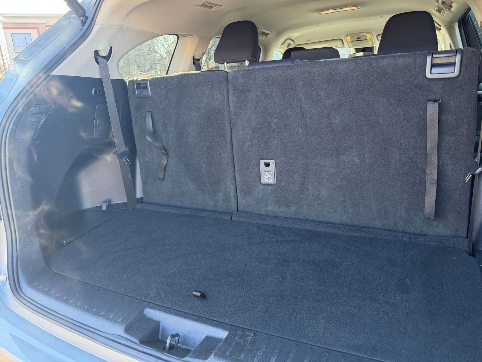 Thumbnail: 2025 Toyota Highlander - 33