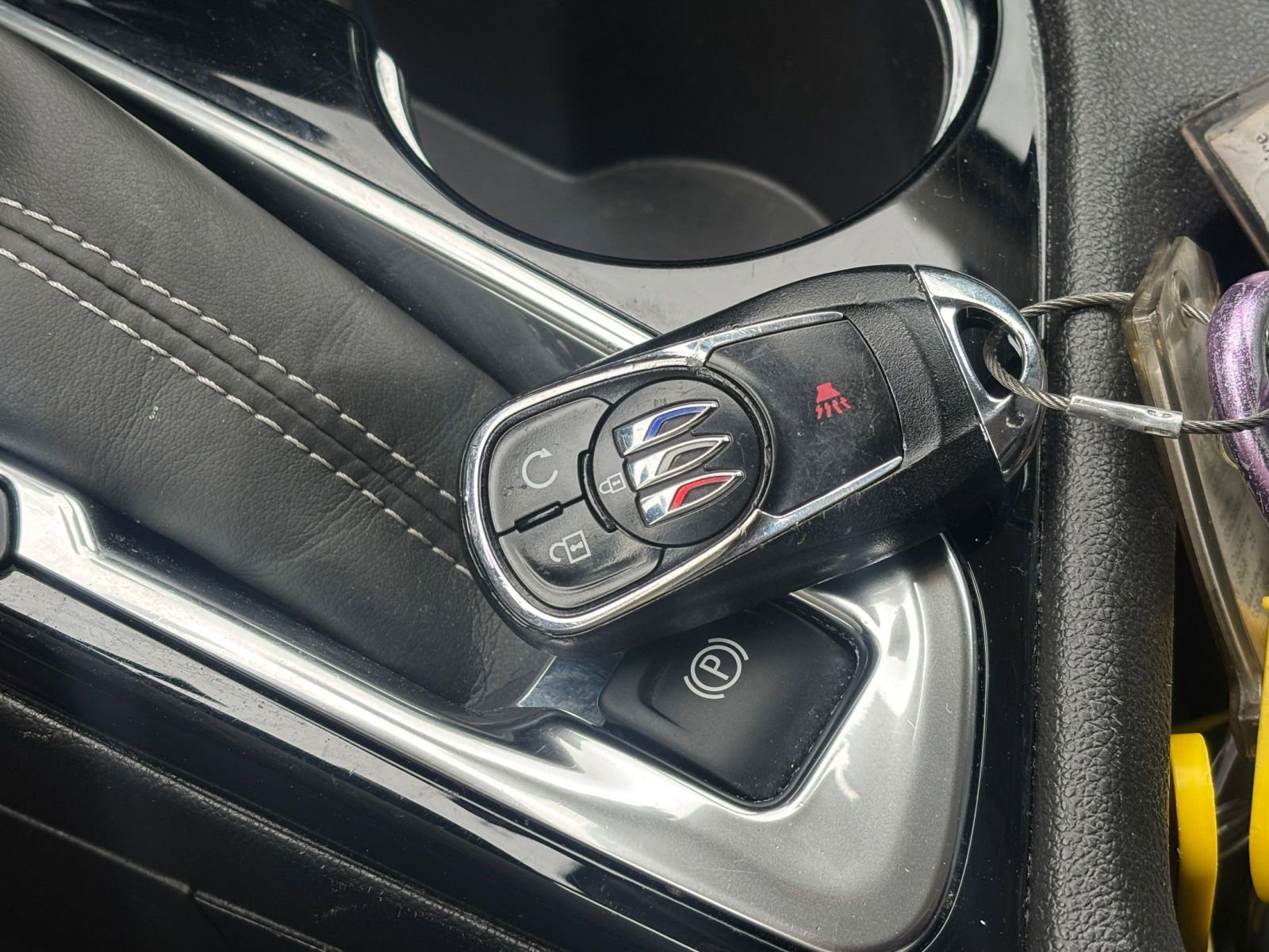 Thumbnail: 2025 Buick Encore GX - 21