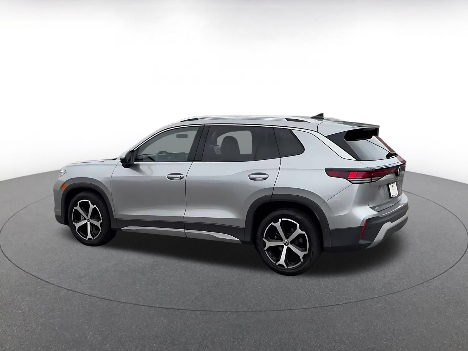 Thumbnail: 2026 Volkswagen Tiguan - 9