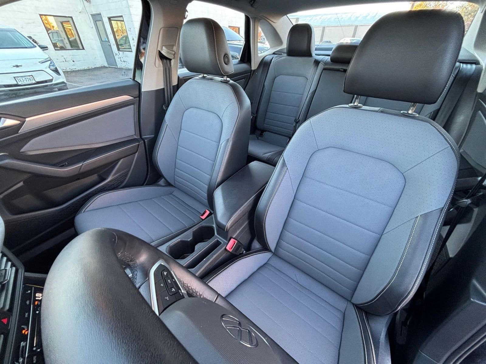 Thumbnail: 2025 Volkswagen Jetta - 35