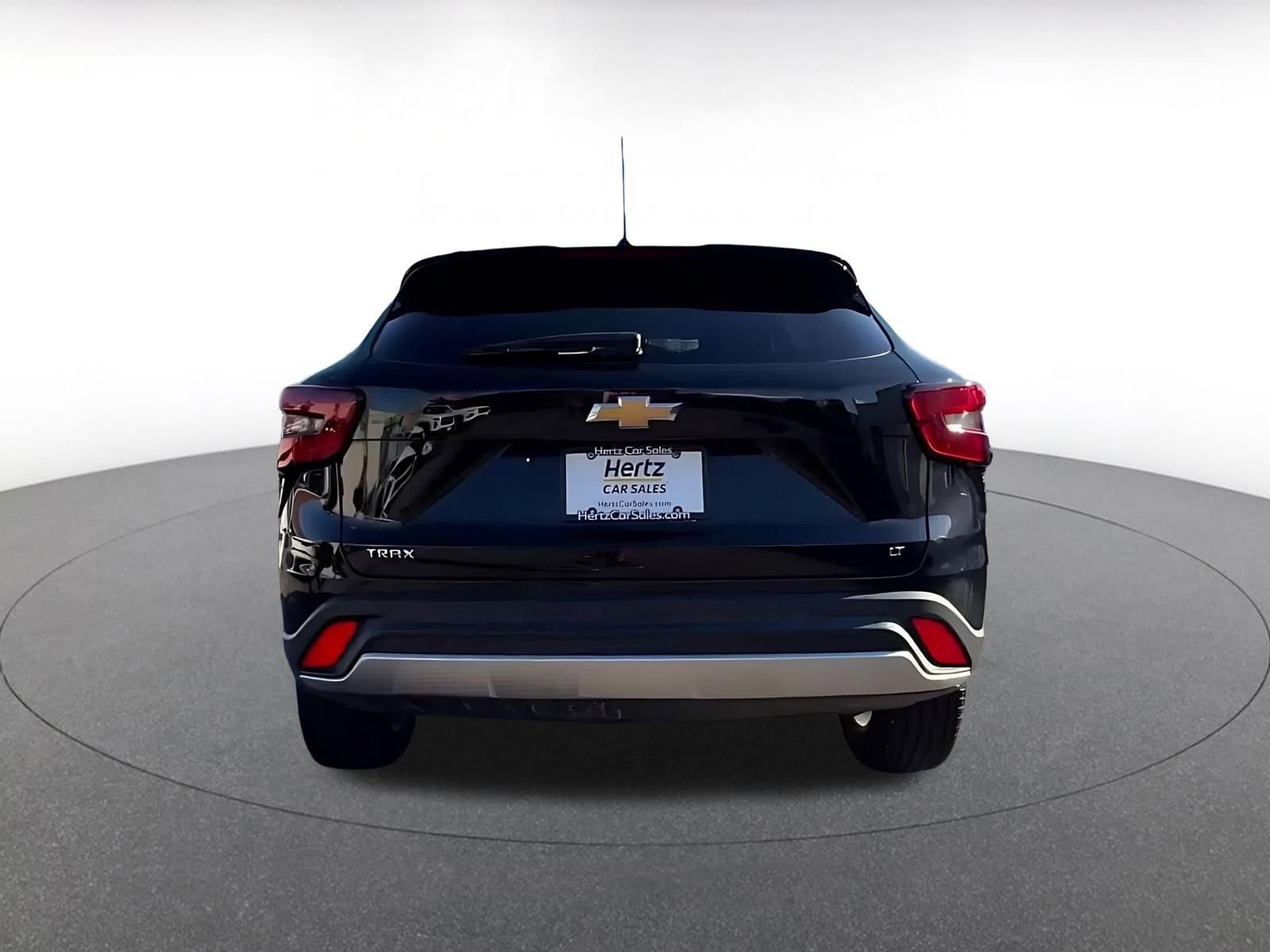 Thumbnail: 2025 Chevrolet Trax - 12