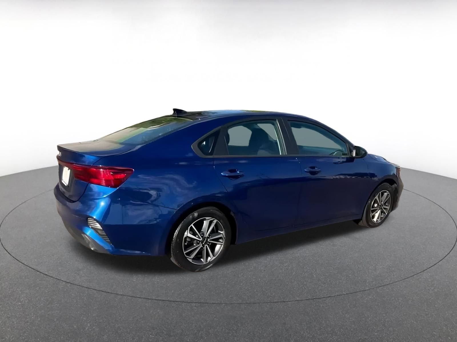 Thumbnail: 2023 Kia Forte - 14