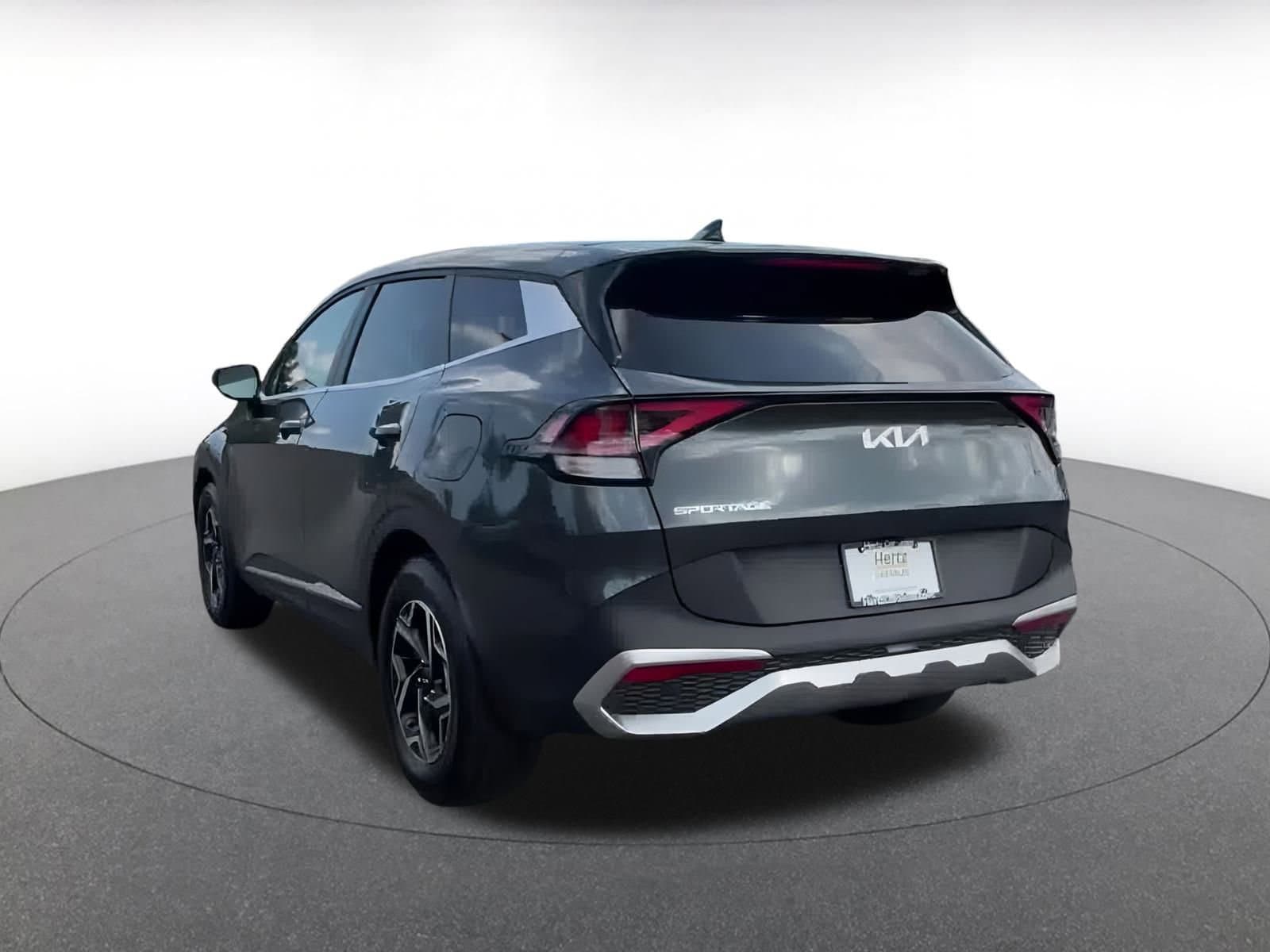 Thumbnail: 2024 Kia Sportage - 11