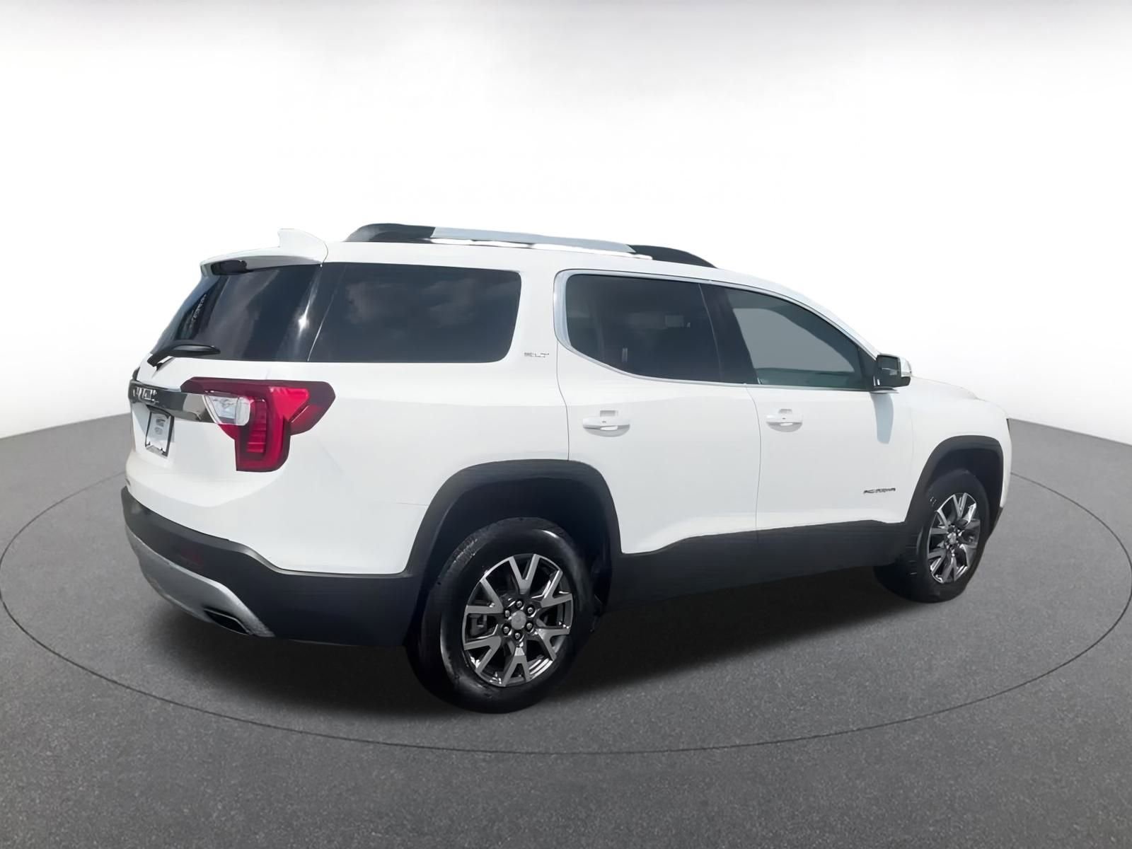 Thumbnail: 2023 GMC Acadia - 14