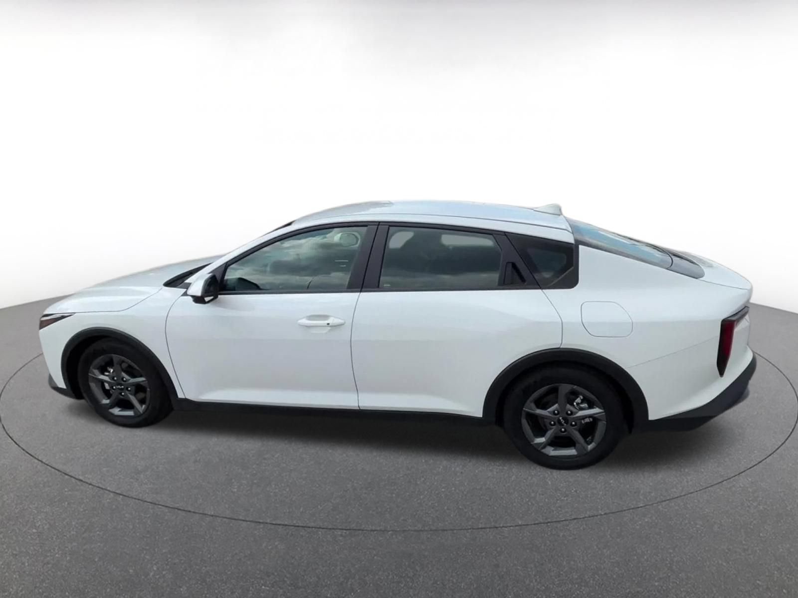 Thumbnail: 2025 Kia K4 - 9