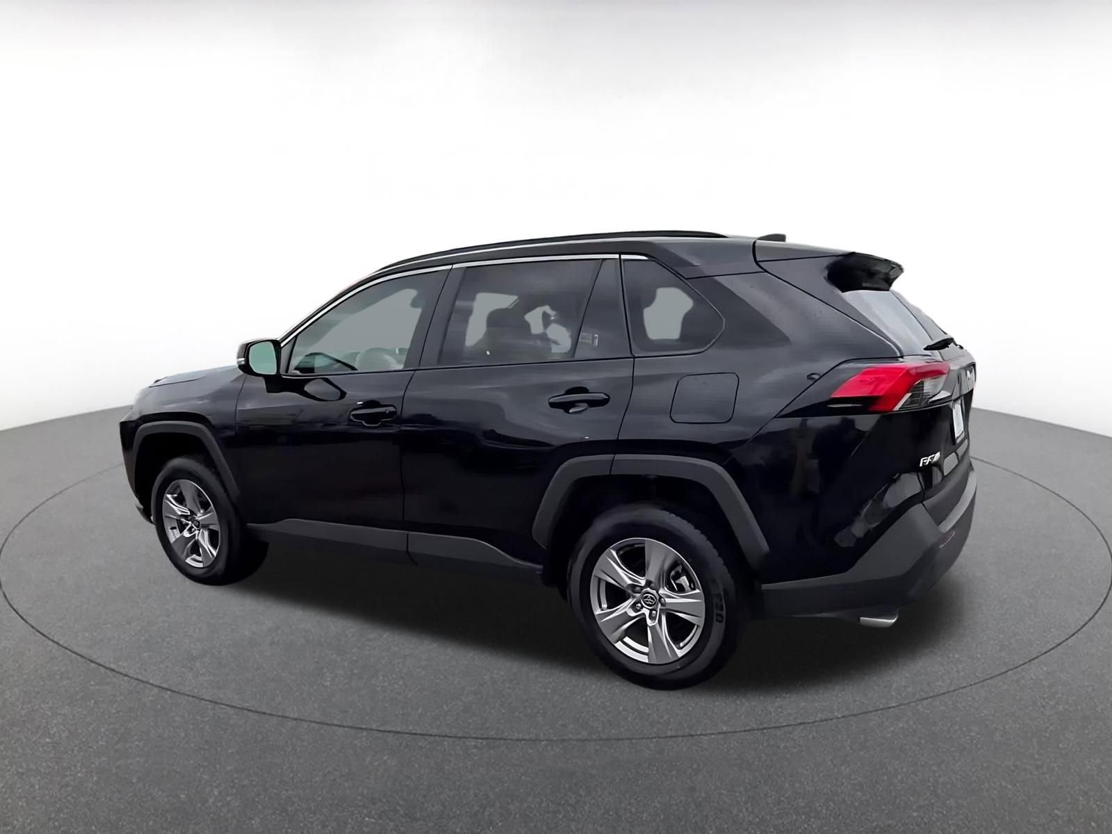 Thumbnail: 2025 Toyota RAV4 - 10