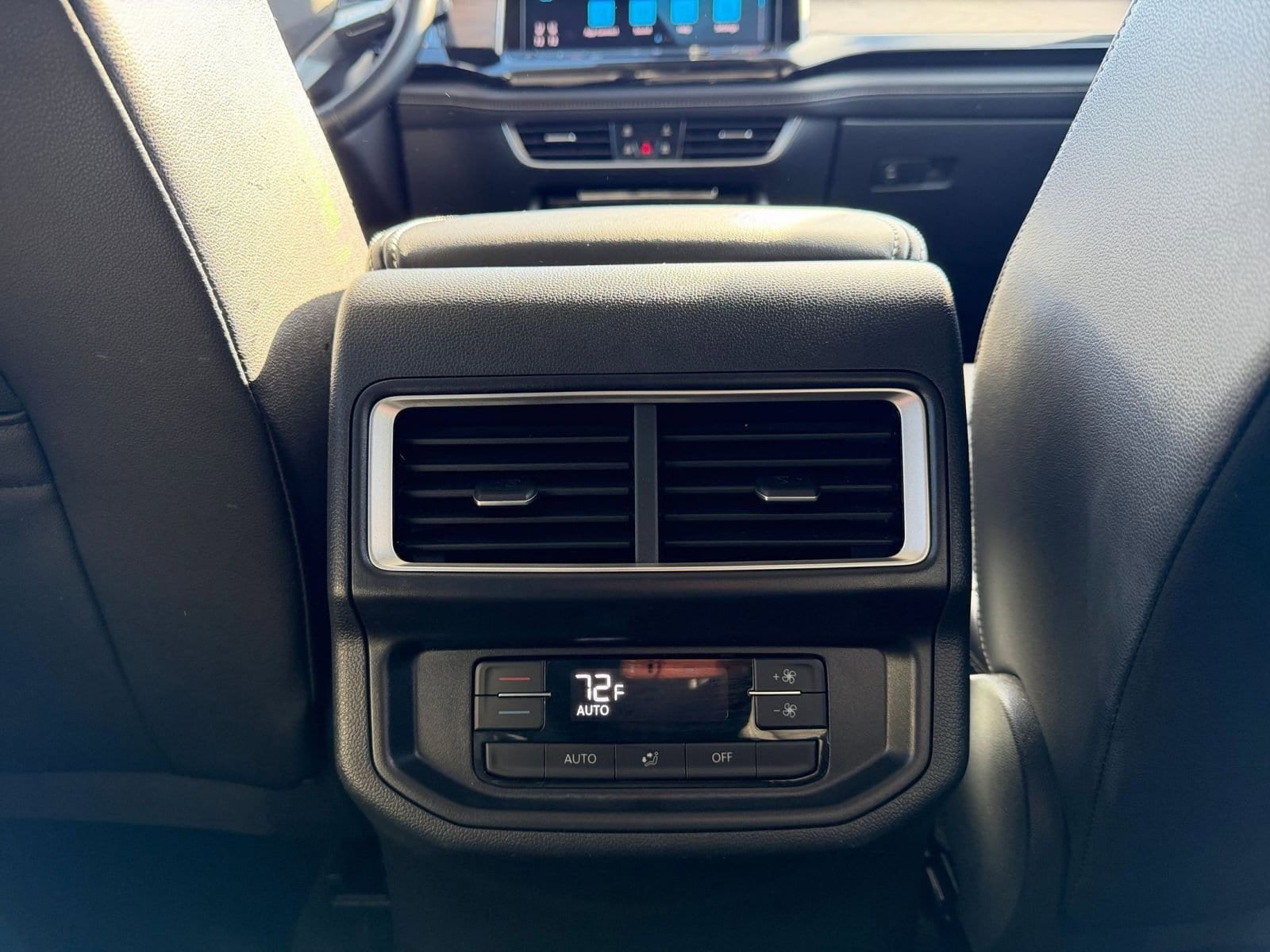 Thumbnail: 2025 Volkswagen Atlas - 25