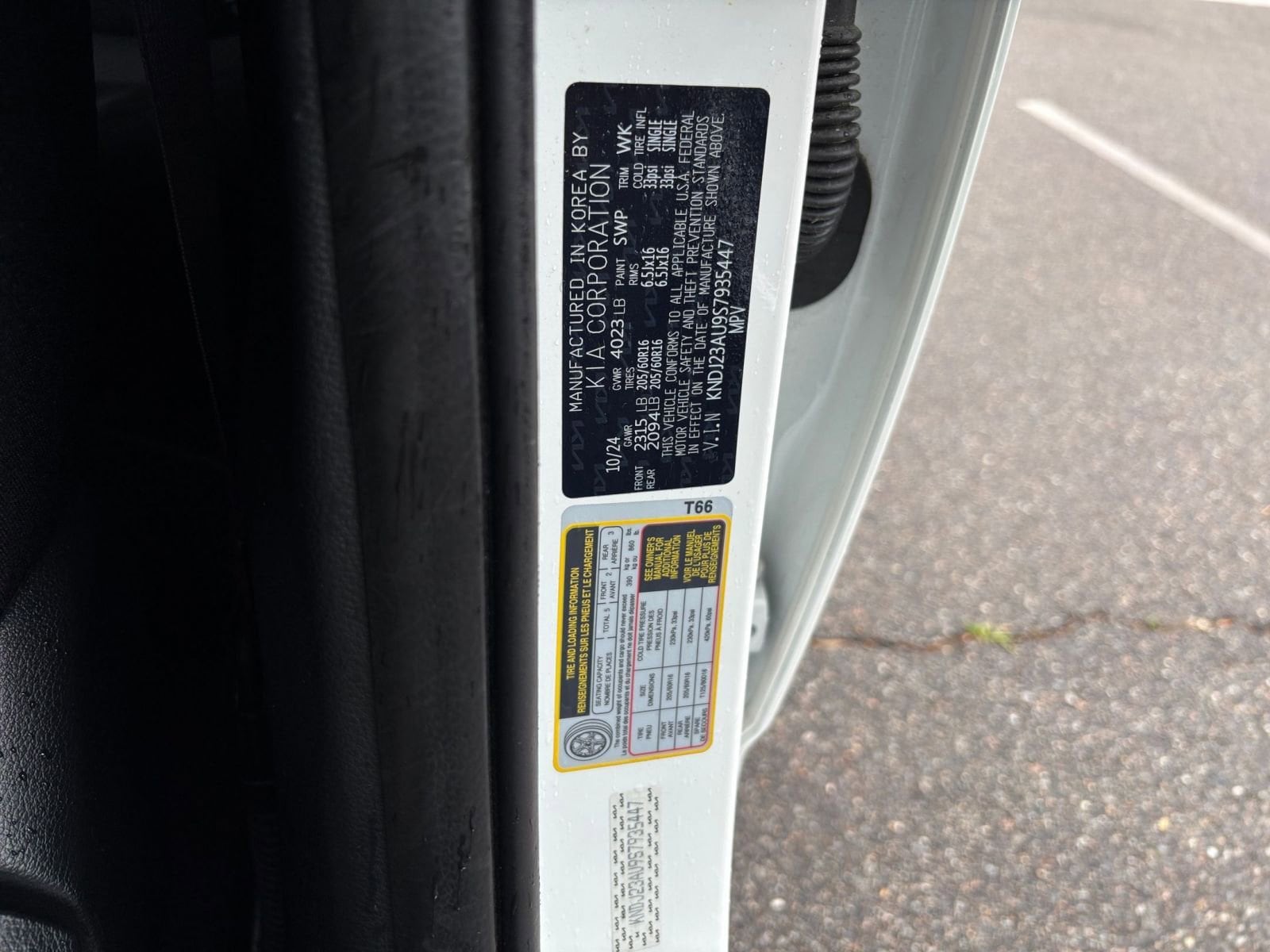 2025 Kia Soul LX - Photo 28