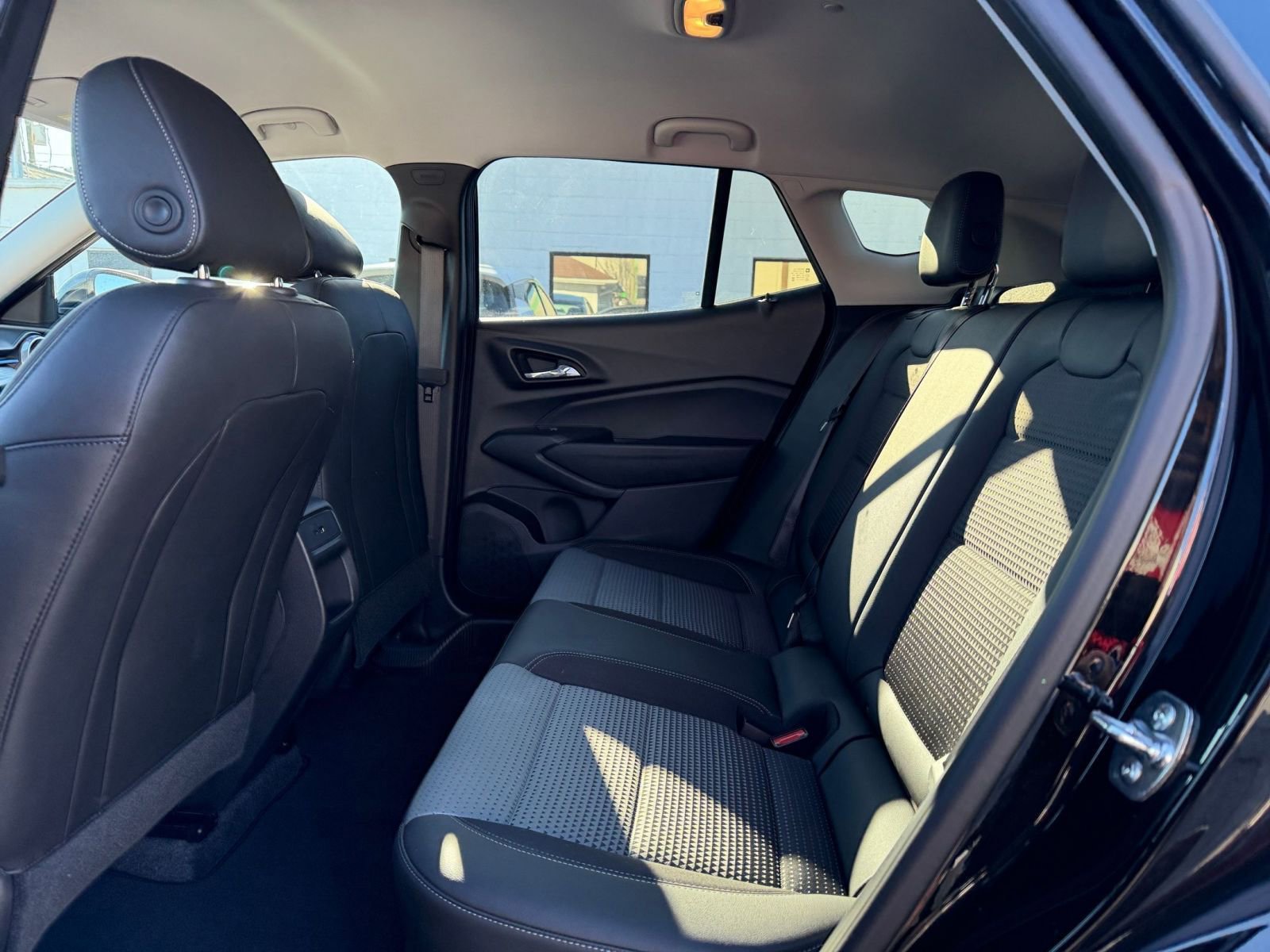 Thumbnail: 2025 Chevrolet Trax - 23