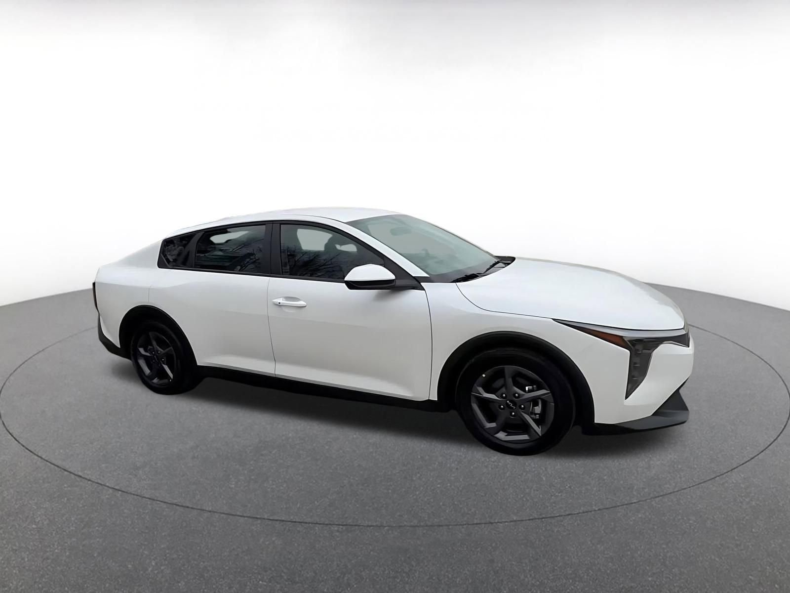 Thumbnail: 2025 Kia K4 - 2