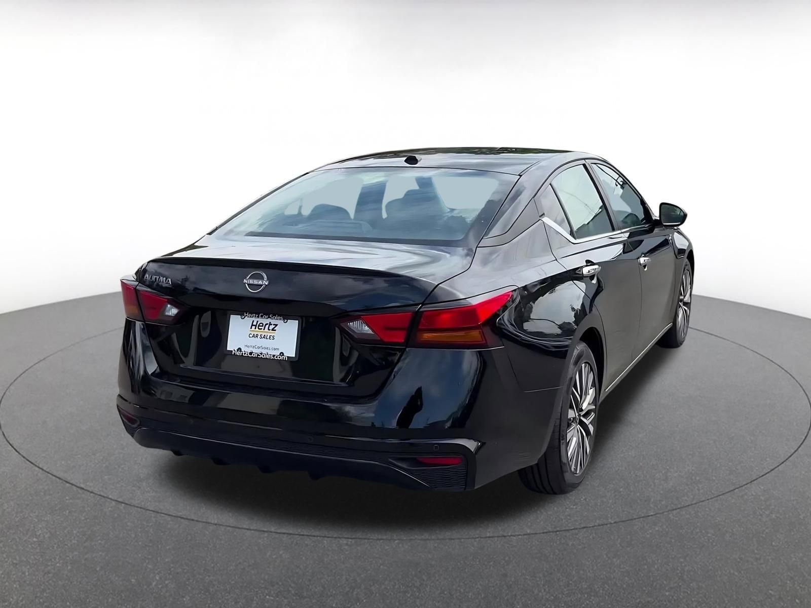 Thumbnail: 2025 Nissan Altima - 14