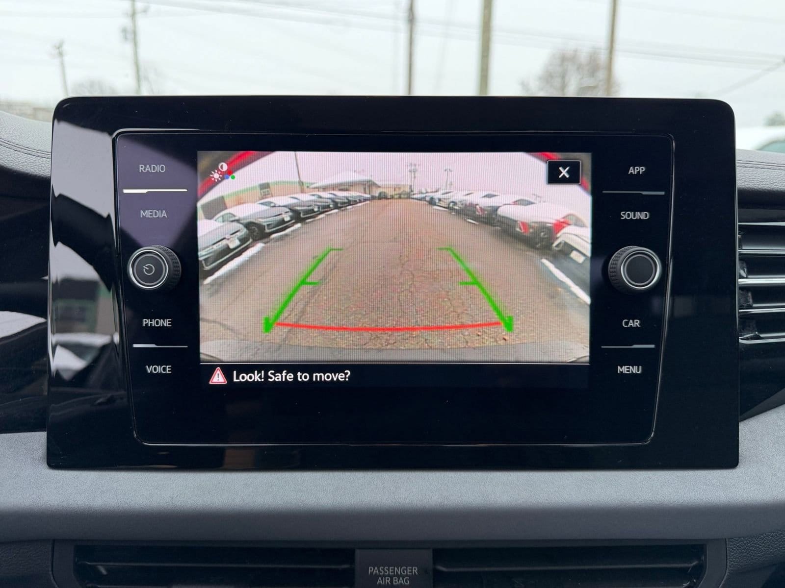 Thumbnail: 2025 Volkswagen Jetta - 17