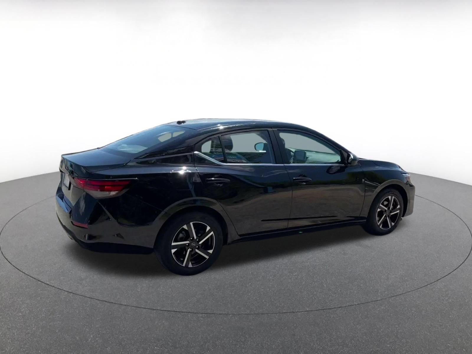 Thumbnail: 2025 Nissan Sentra - 14