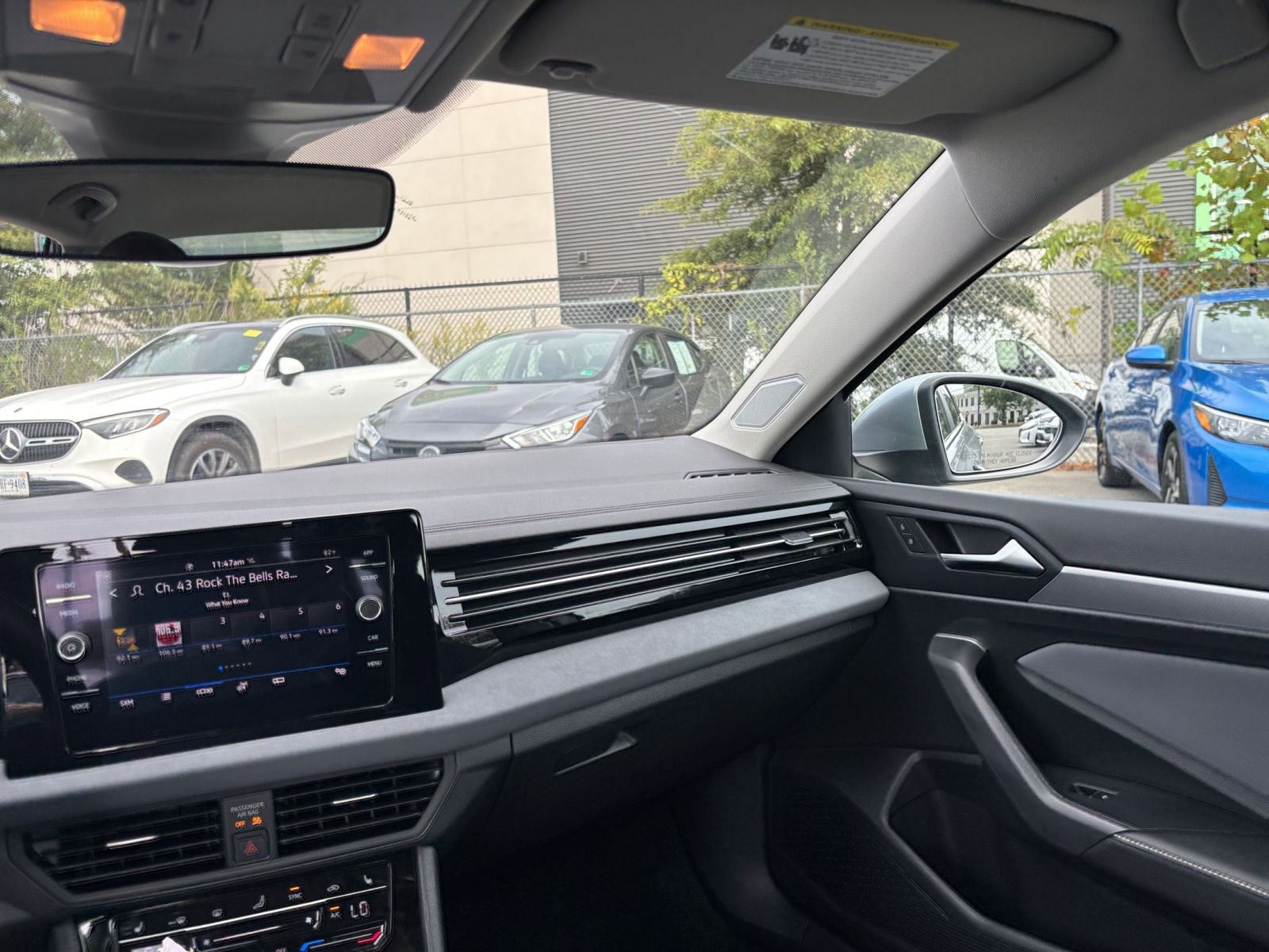 Thumbnail: 2025 Volkswagen Jetta - 34