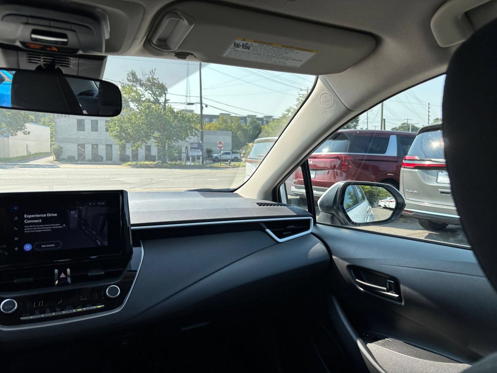 Thumbnail: 2025 Toyota Corolla - 32