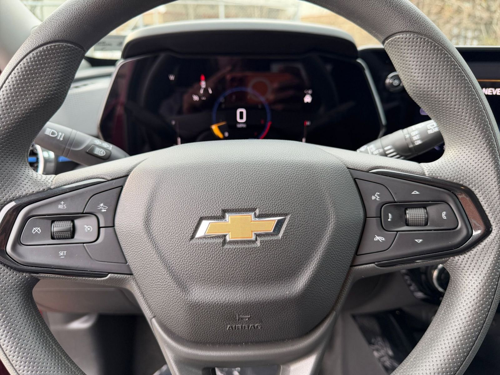 Thumbnail: 2025 Chevrolet Trax - 25