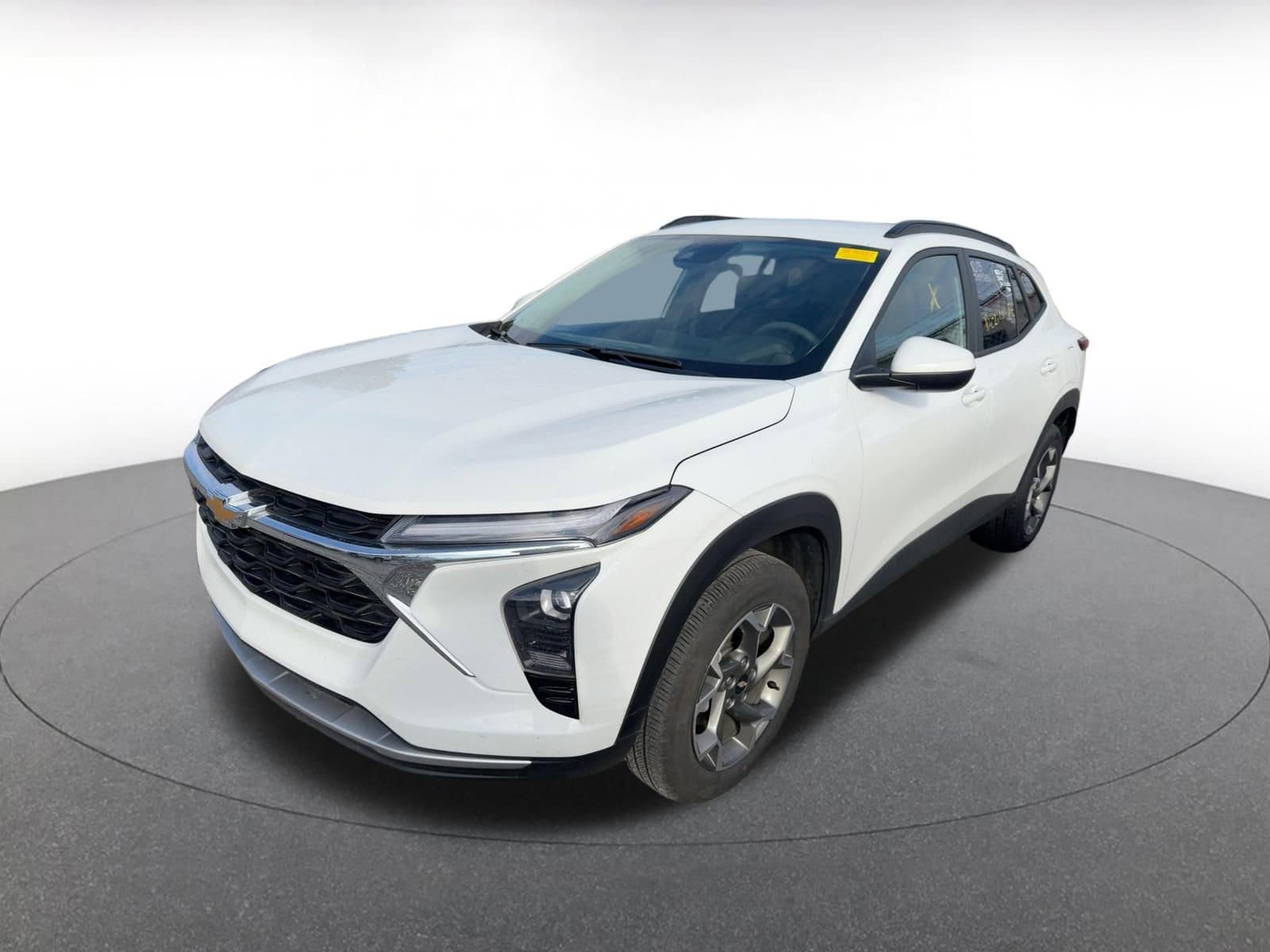 Thumbnail: 2025 Chevrolet Trax - 4