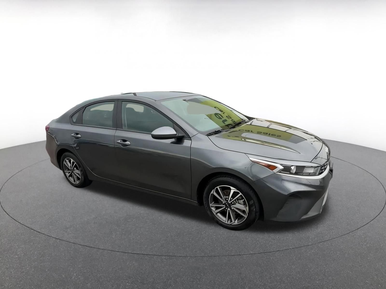 2024 Kia Forte LXS 2