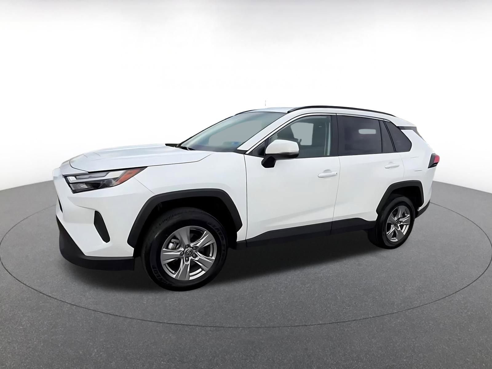 Thumbnail: 2025 Toyota RAV4 - 8