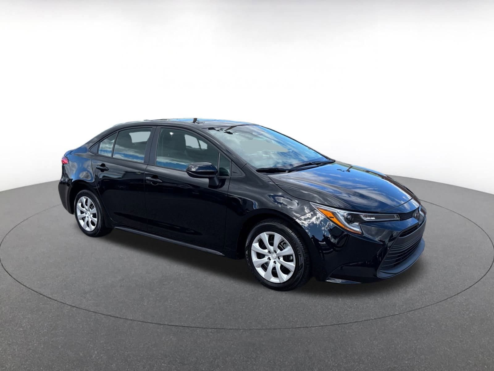 Thumbnail: 2024 Toyota Corolla - 1