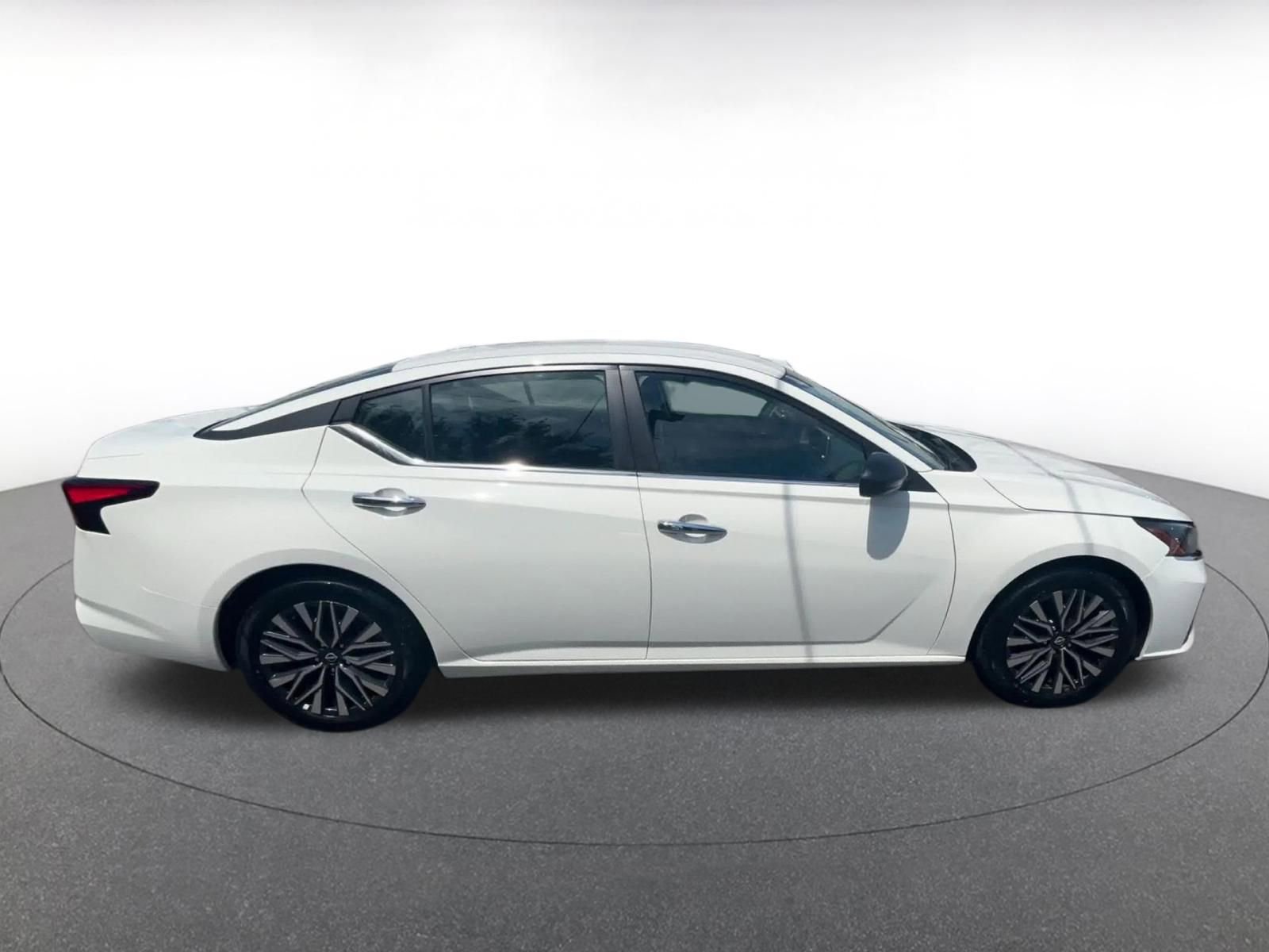 Thumbnail: 2025 Nissan Altima - 16
