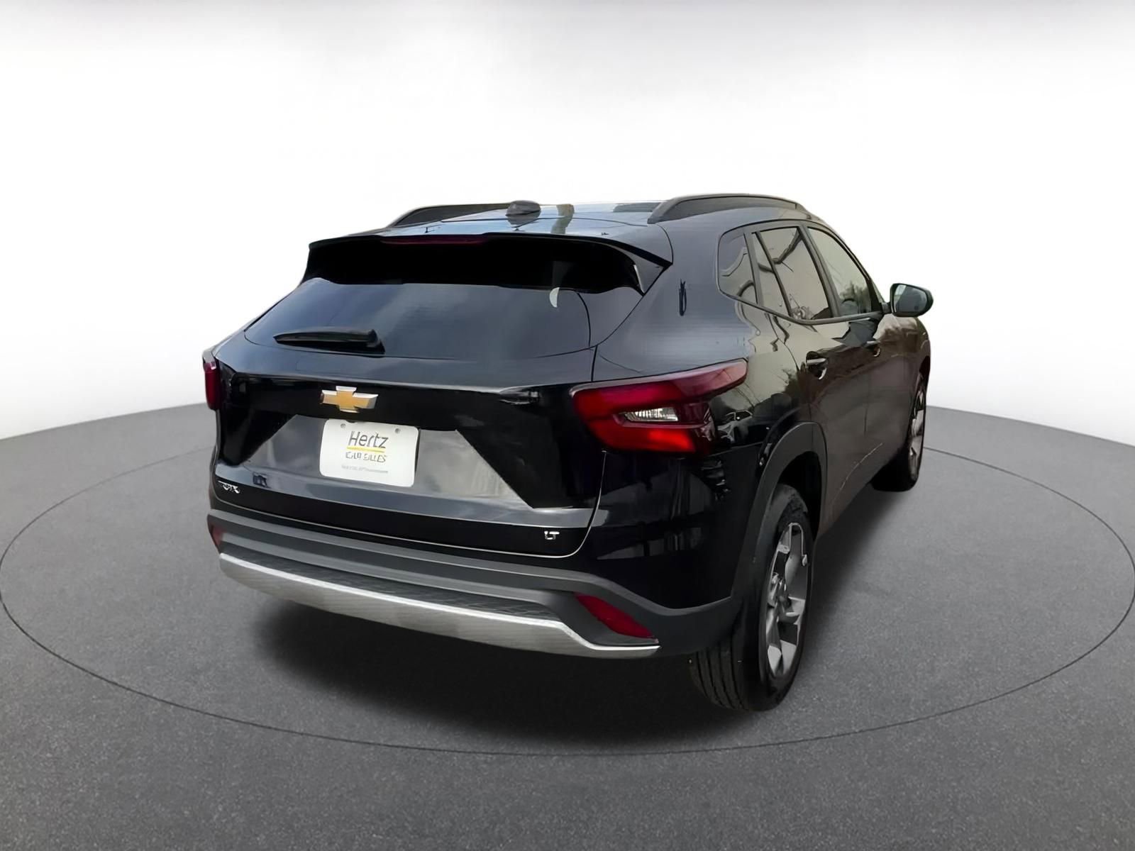 Thumbnail: 2025 Chevrolet Trax - 14