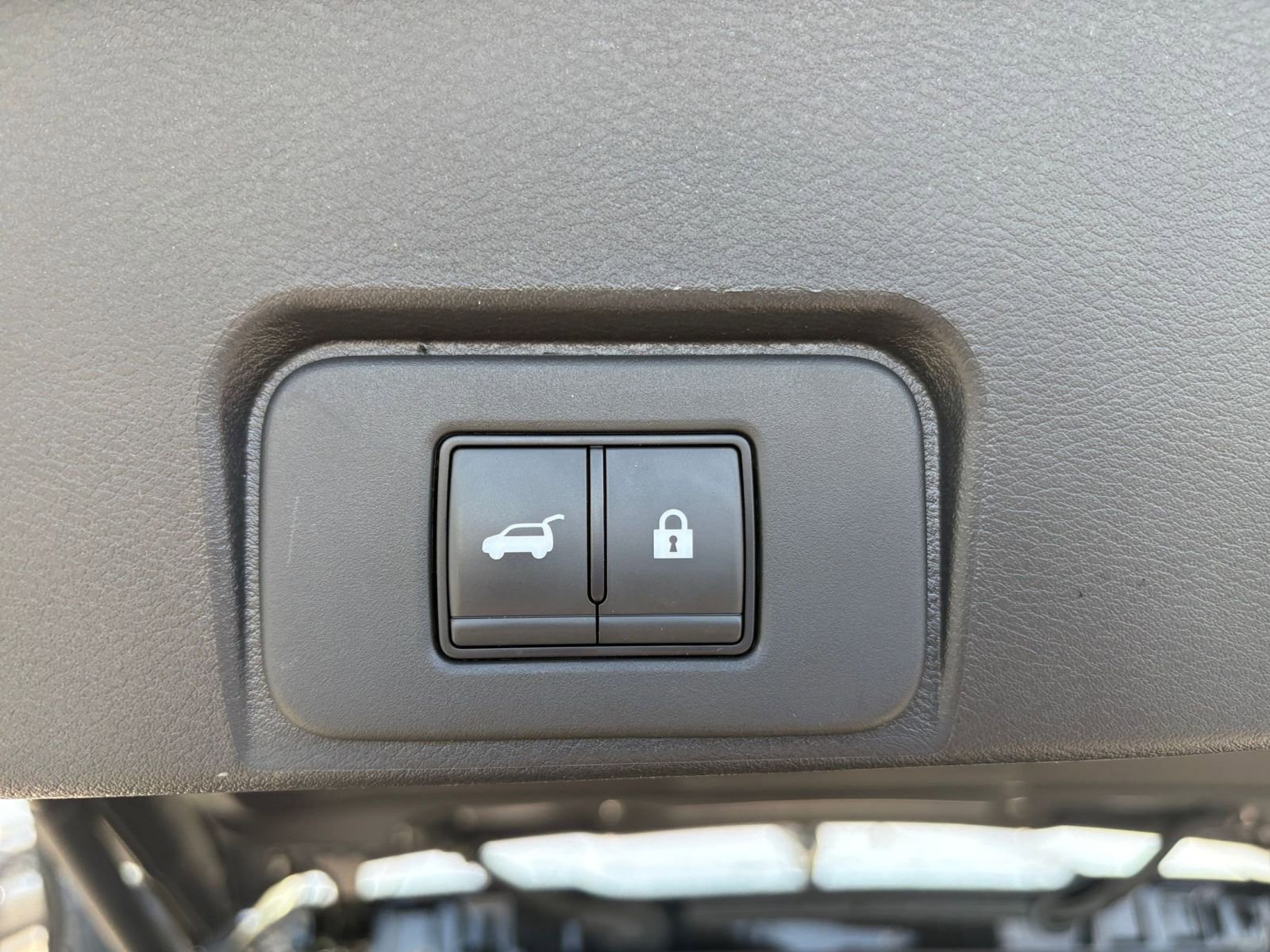 Thumbnail: 2025 Nissan Rogue - 23