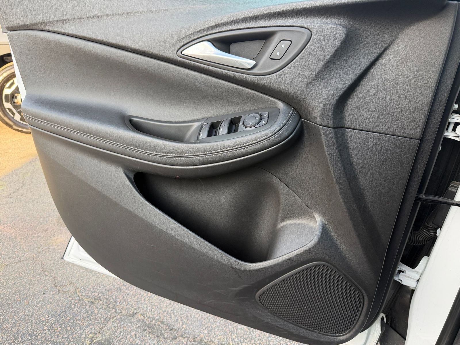 Thumbnail: 2025 Buick Encore GX - 21