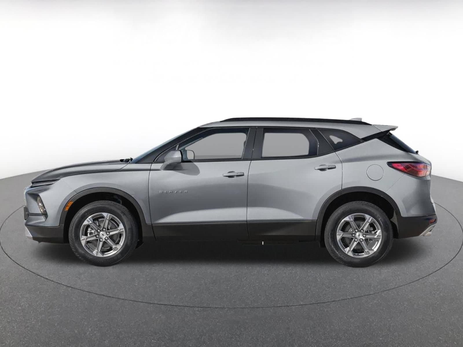 Thumbnail: 2026 Chevrolet Blazer - 3