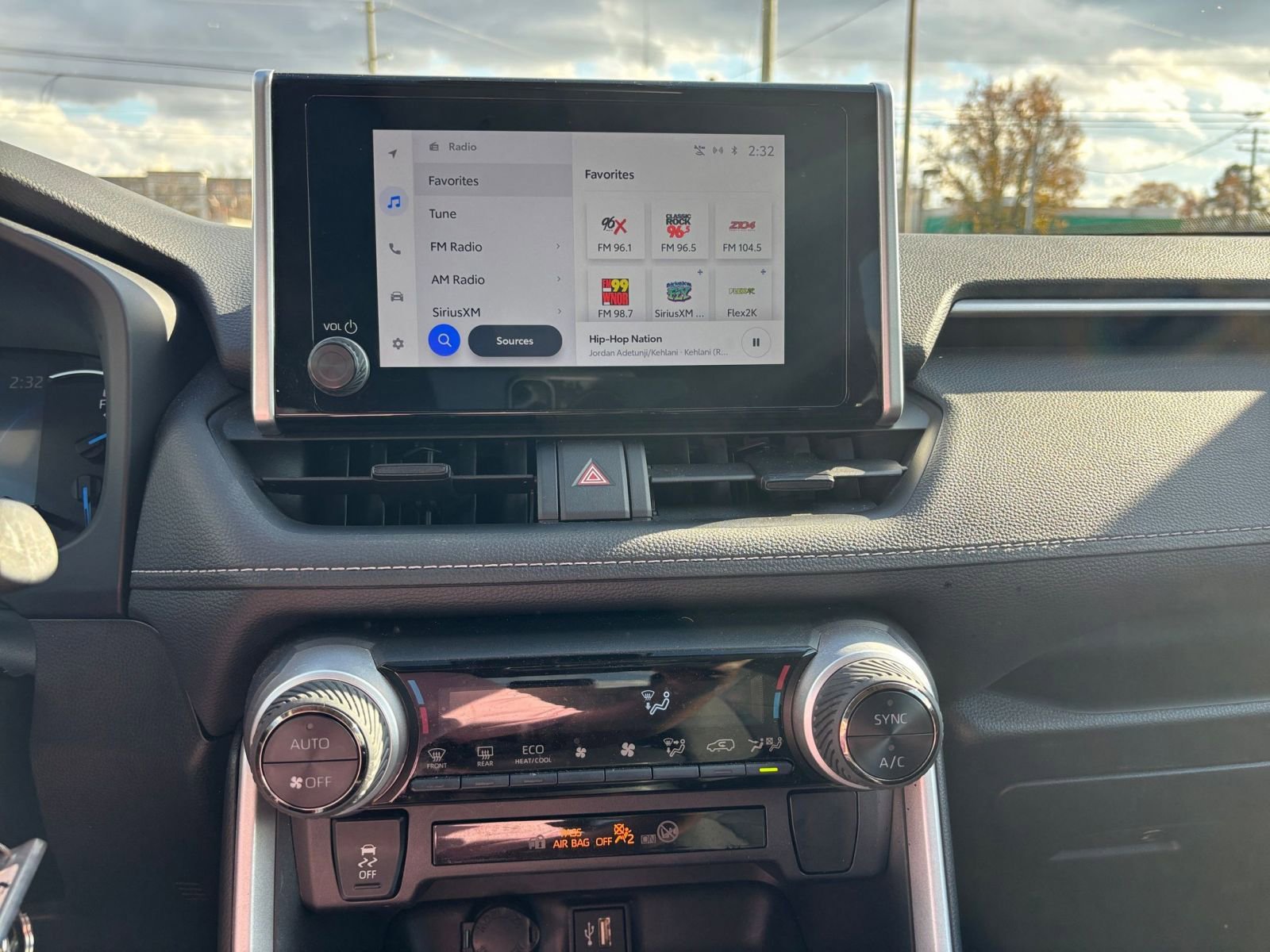 Thumbnail: 2025 Toyota RAV4 - 18