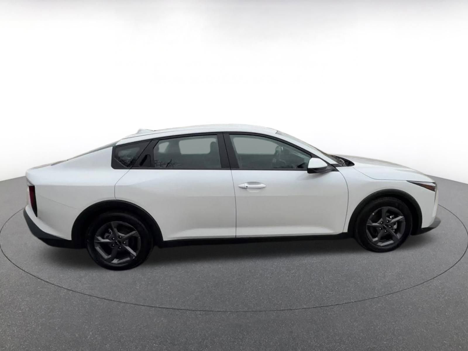 Thumbnail: 2025 Kia K4 - 16