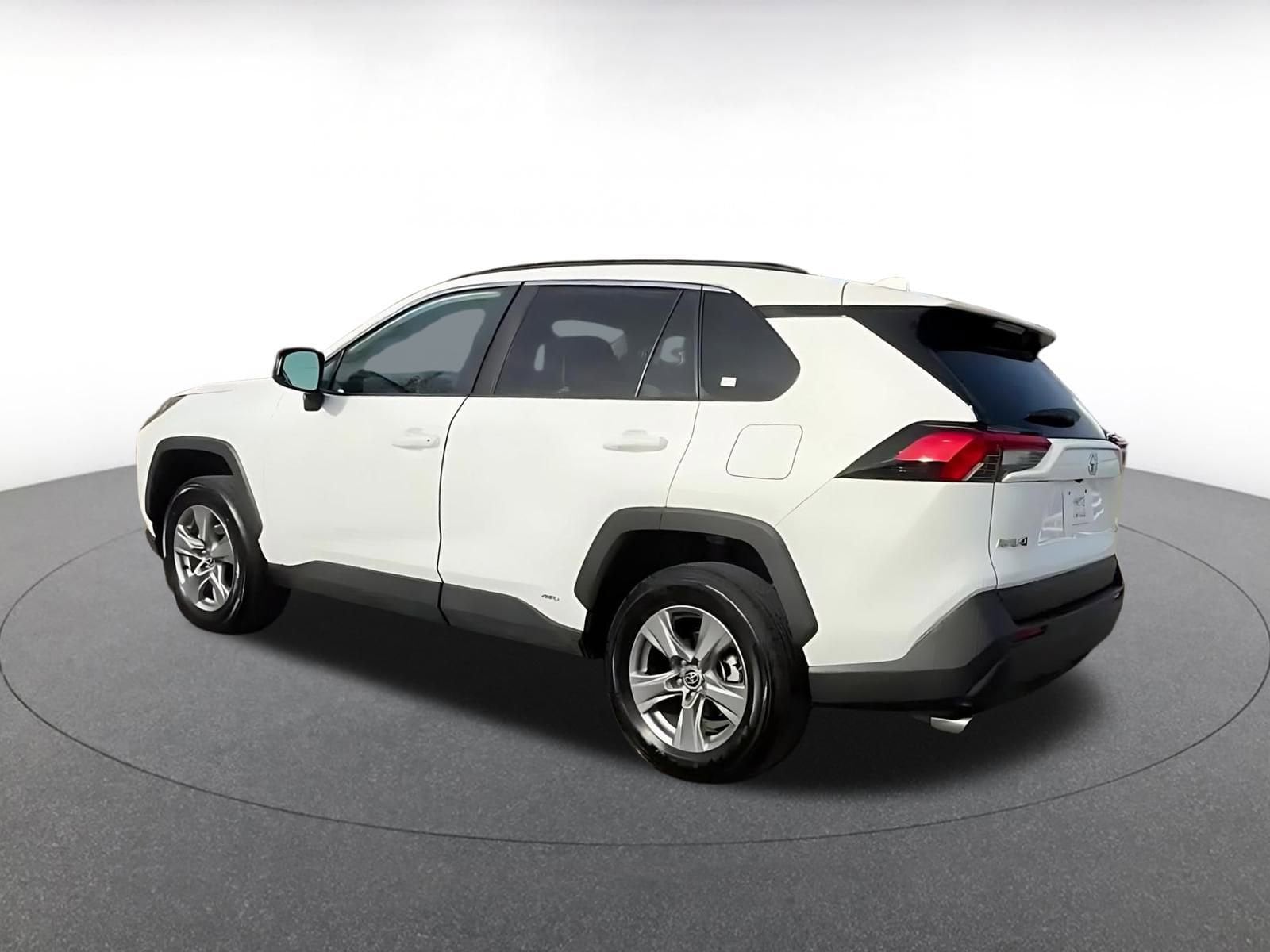 Thumbnail: 2025 Toyota RAV4 - 10