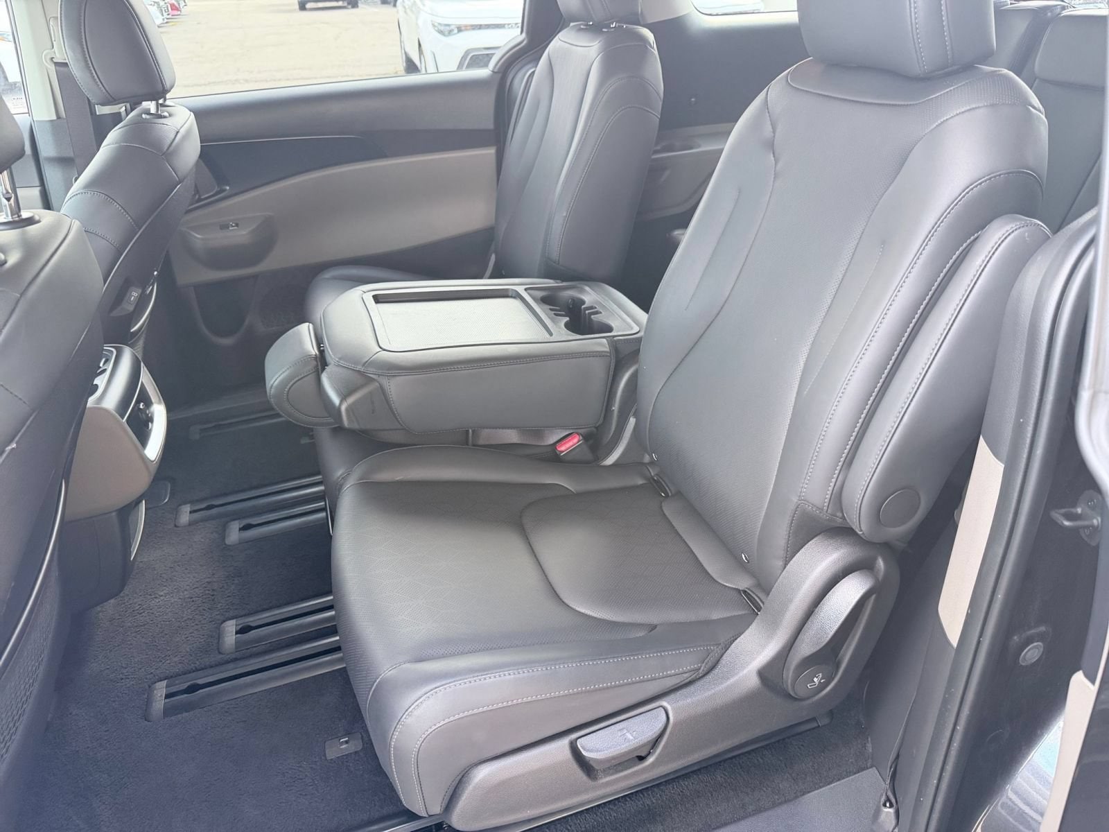 Thumbnail: 2026 Kia Carnival - 28