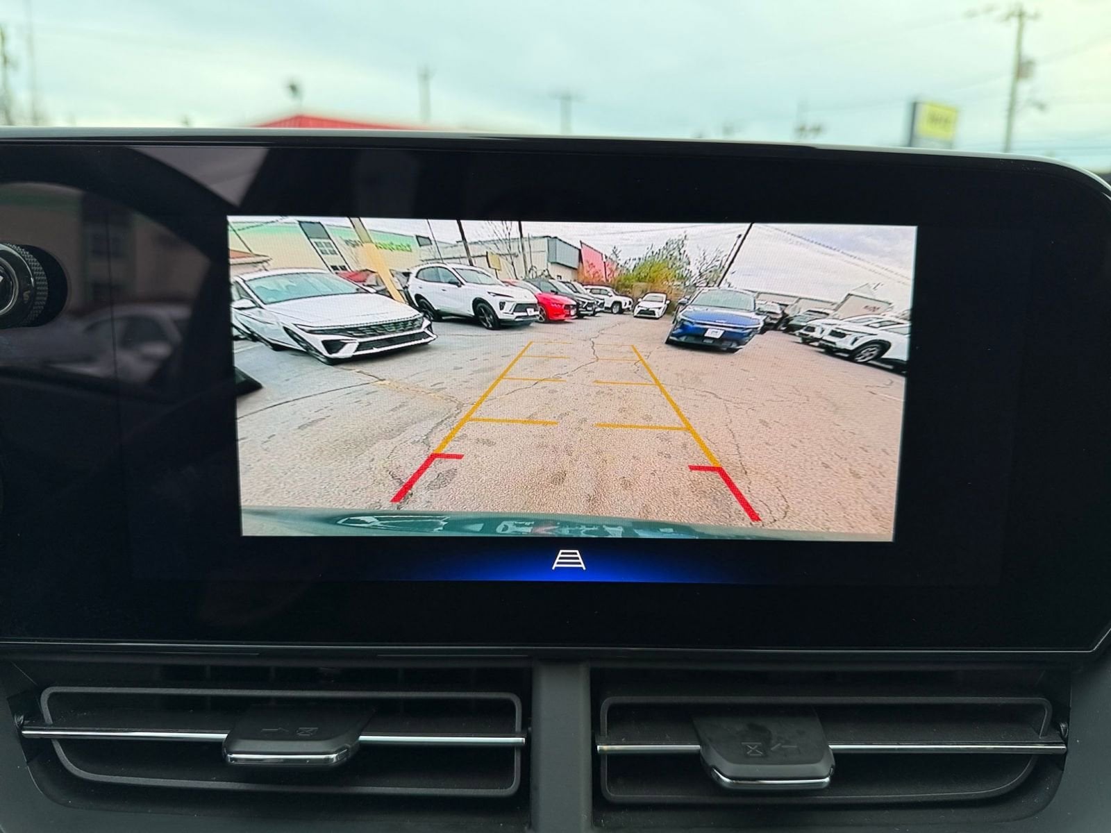 Thumbnail: 2025 Chevrolet Trax - 17