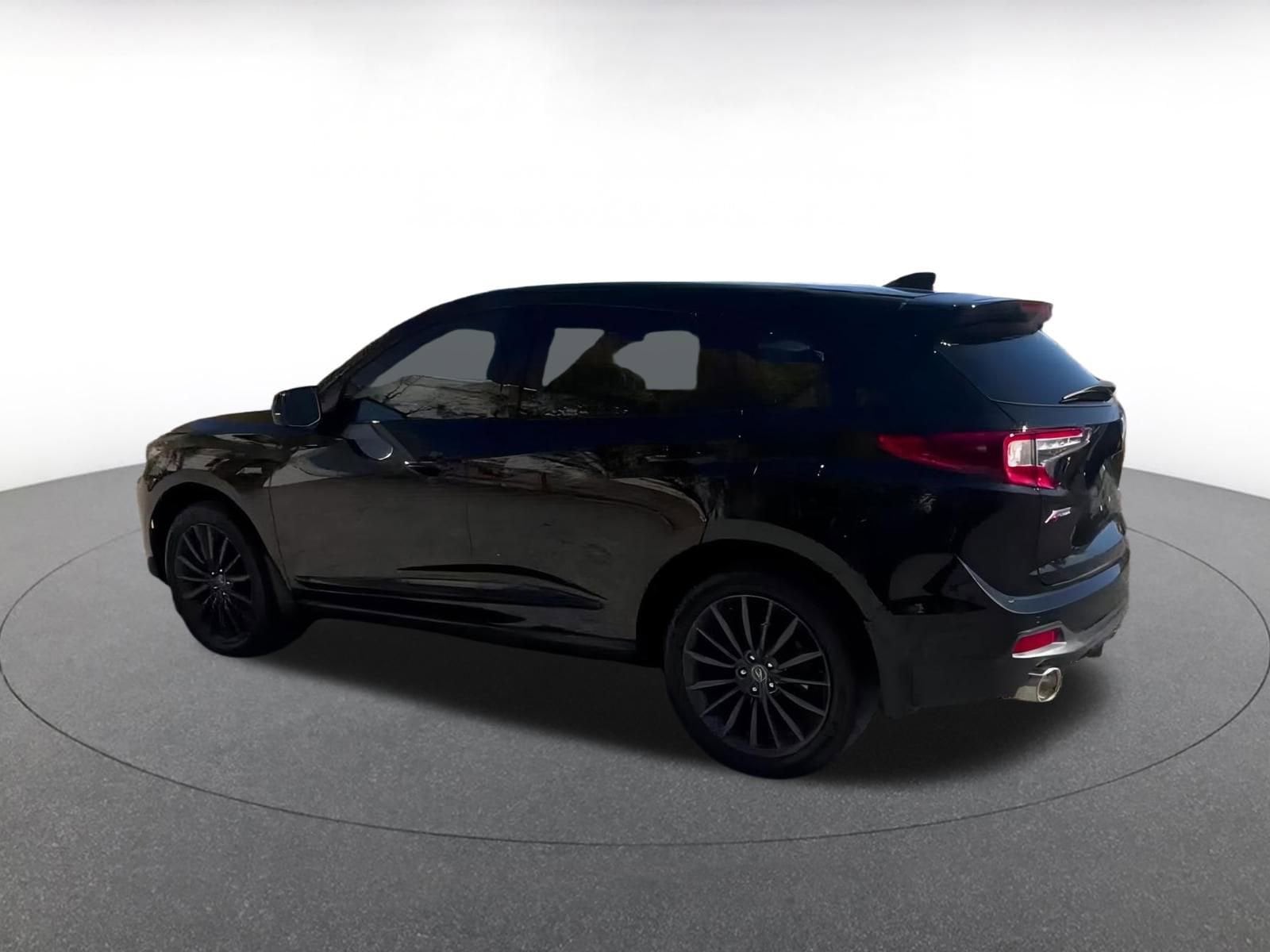 Thumbnail: 2024 Acura RDX - 10