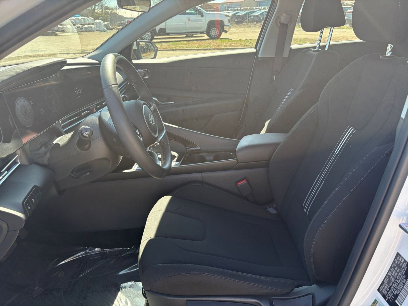 Thumbnail: 2025 Hyundai Elantra - 27