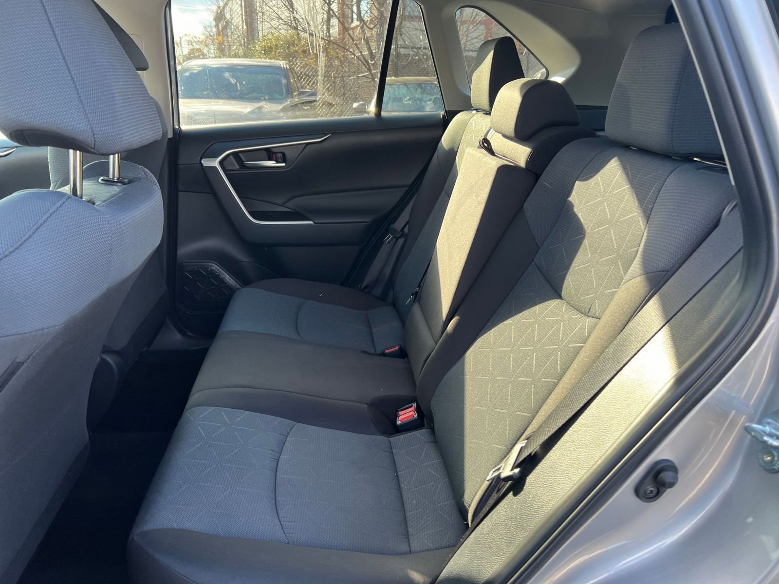 Thumbnail: 2025 Toyota RAV4 - 27