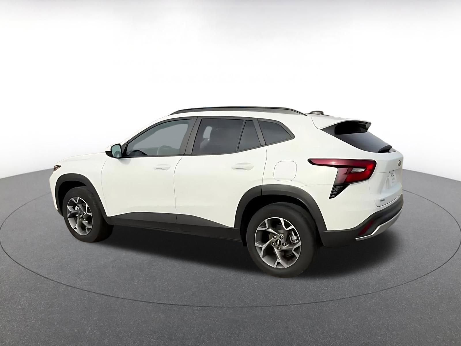 Thumbnail: 2025 Chevrolet Trax - 10