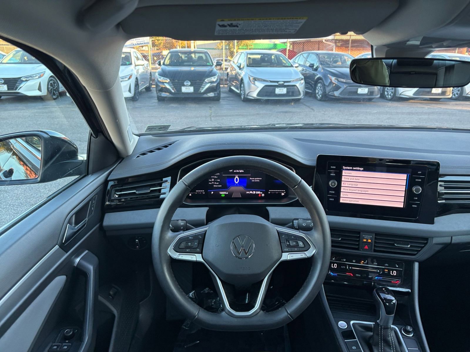 Thumbnail: 2025 Volkswagen Jetta - 33