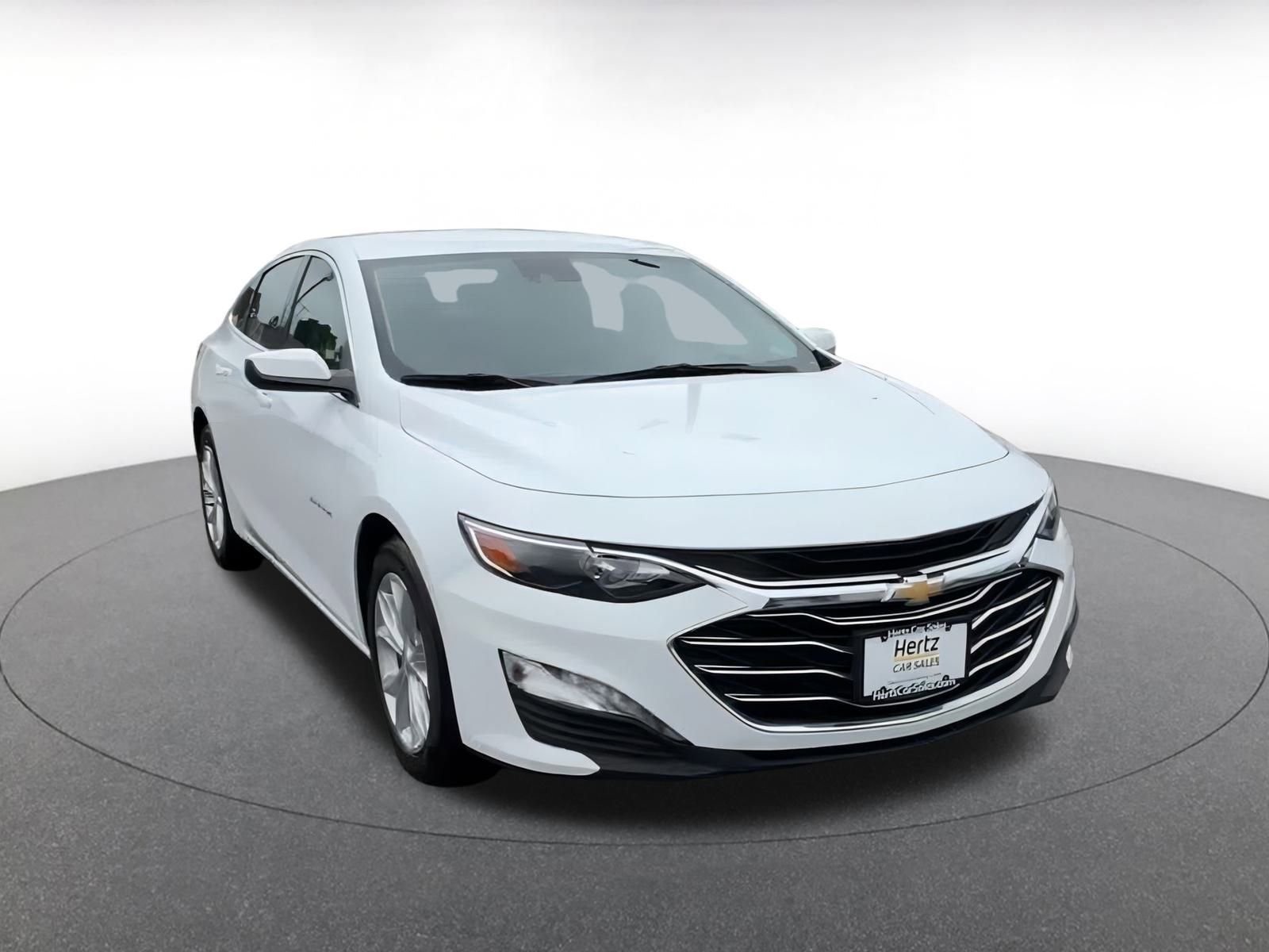 Thumbnail: 2024 Chevrolet Malibu - 3