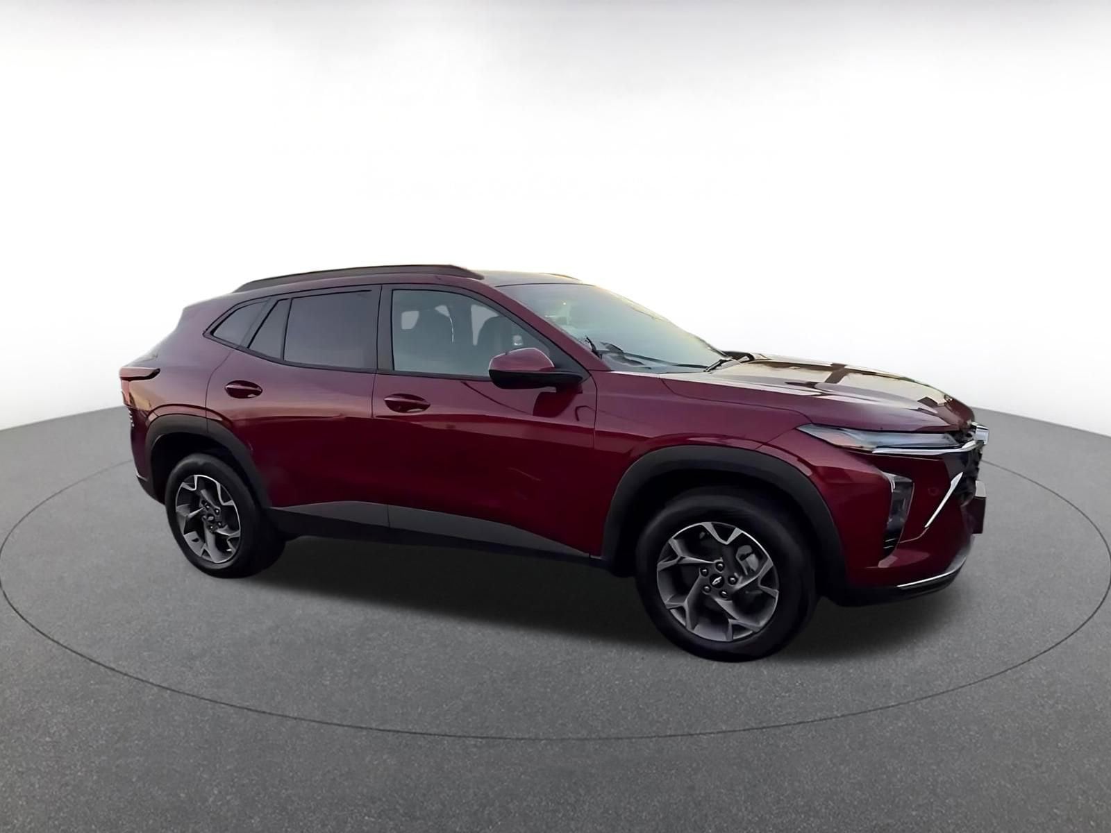 Thumbnail: 2025 Chevrolet Trax - 2