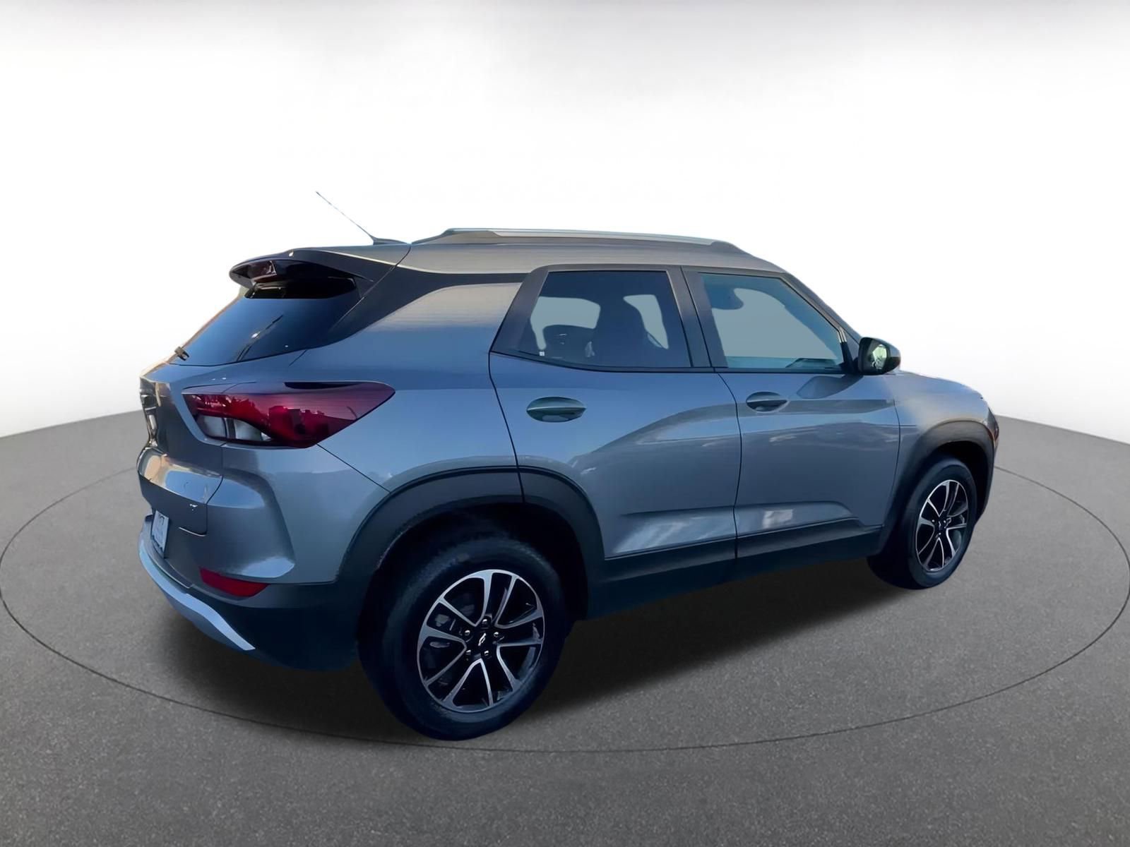 Thumbnail: 2025 Chevrolet TrailBlazer - 15