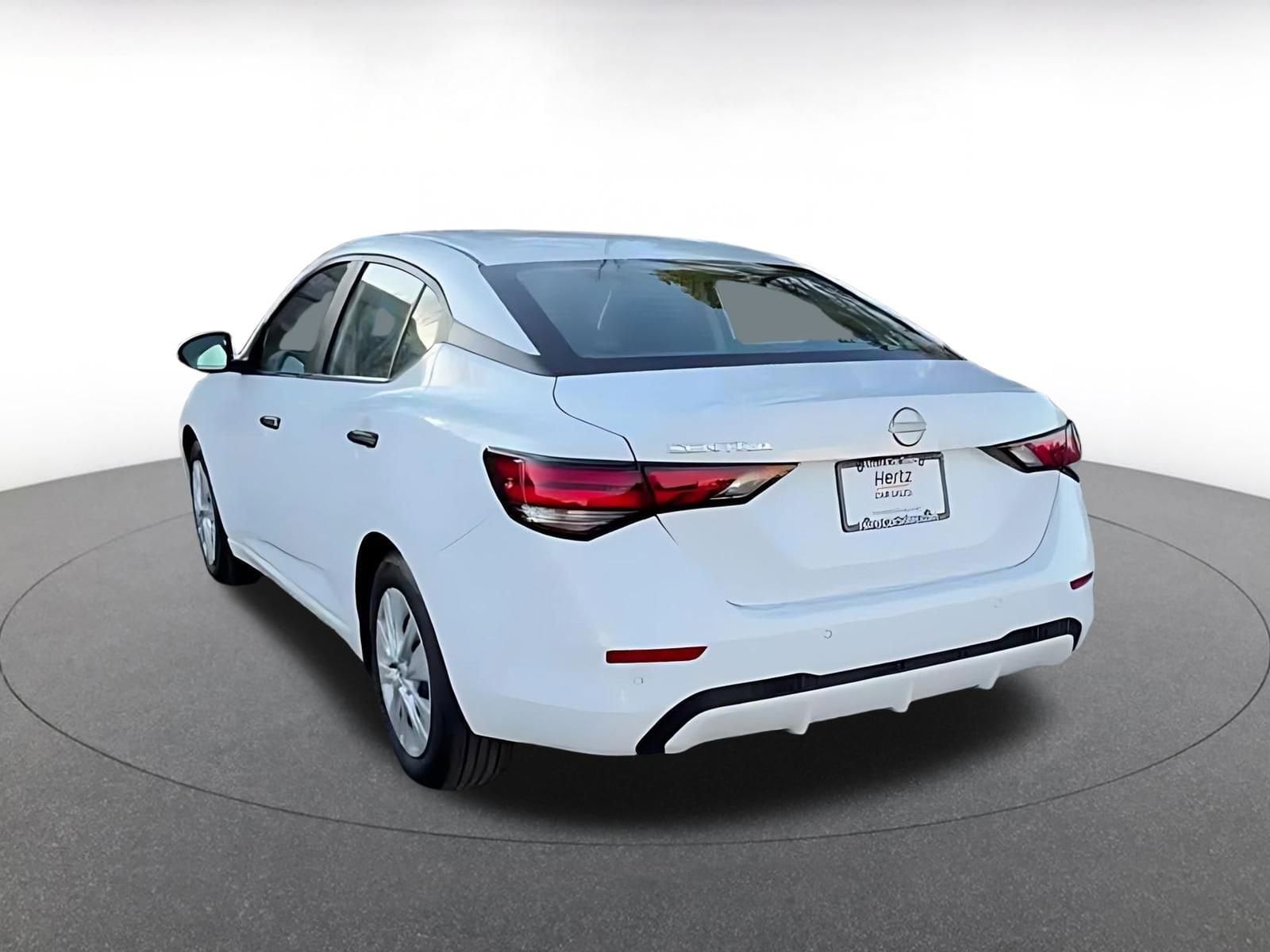 Thumbnail: 2025 Nissan Sentra - 11