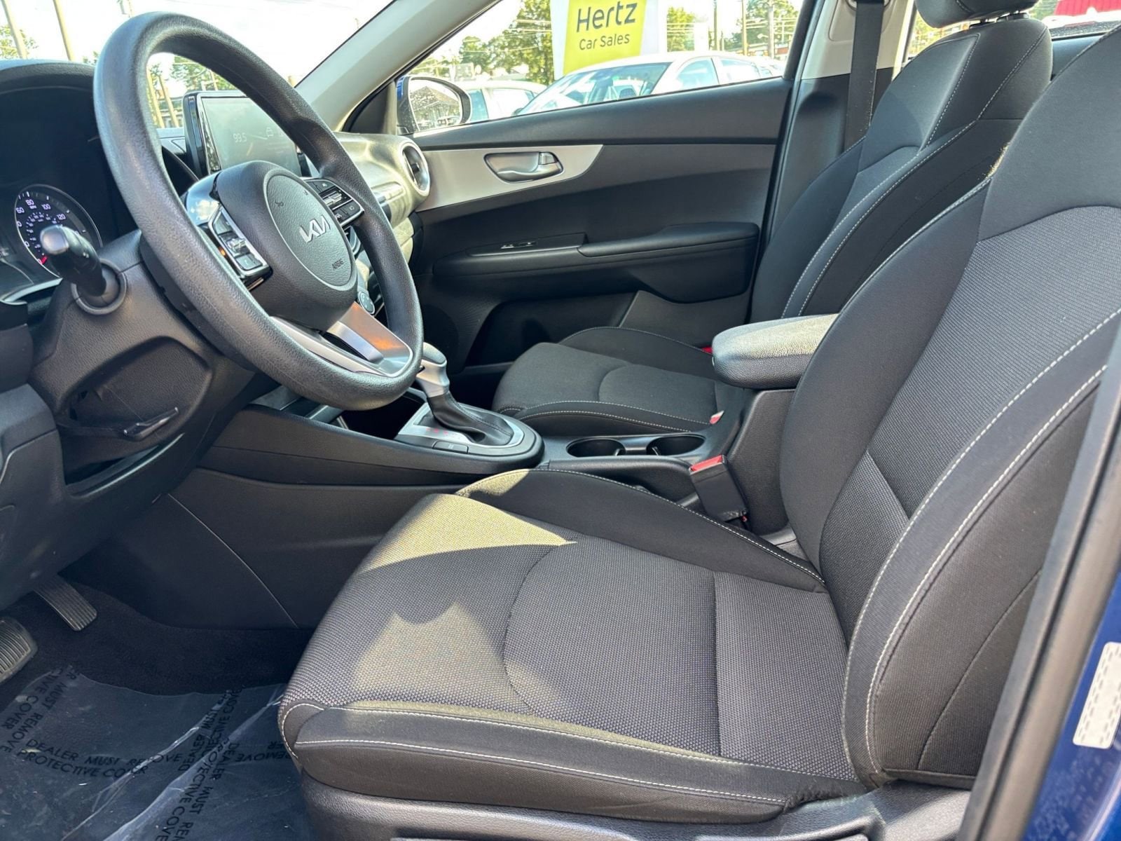 Thumbnail: 2023 Kia Forte - 24