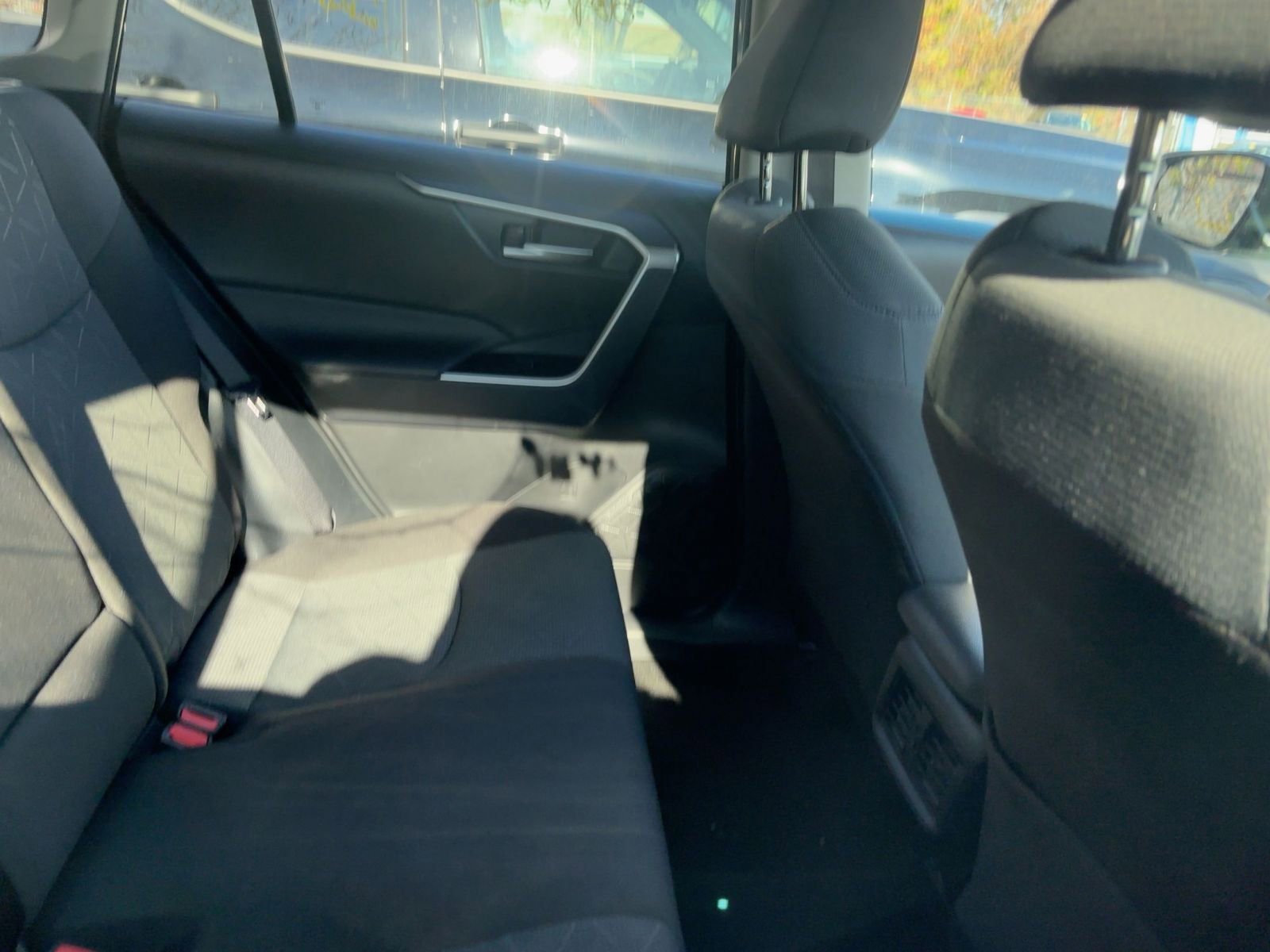 Thumbnail: 2025 Toyota RAV4 - 9