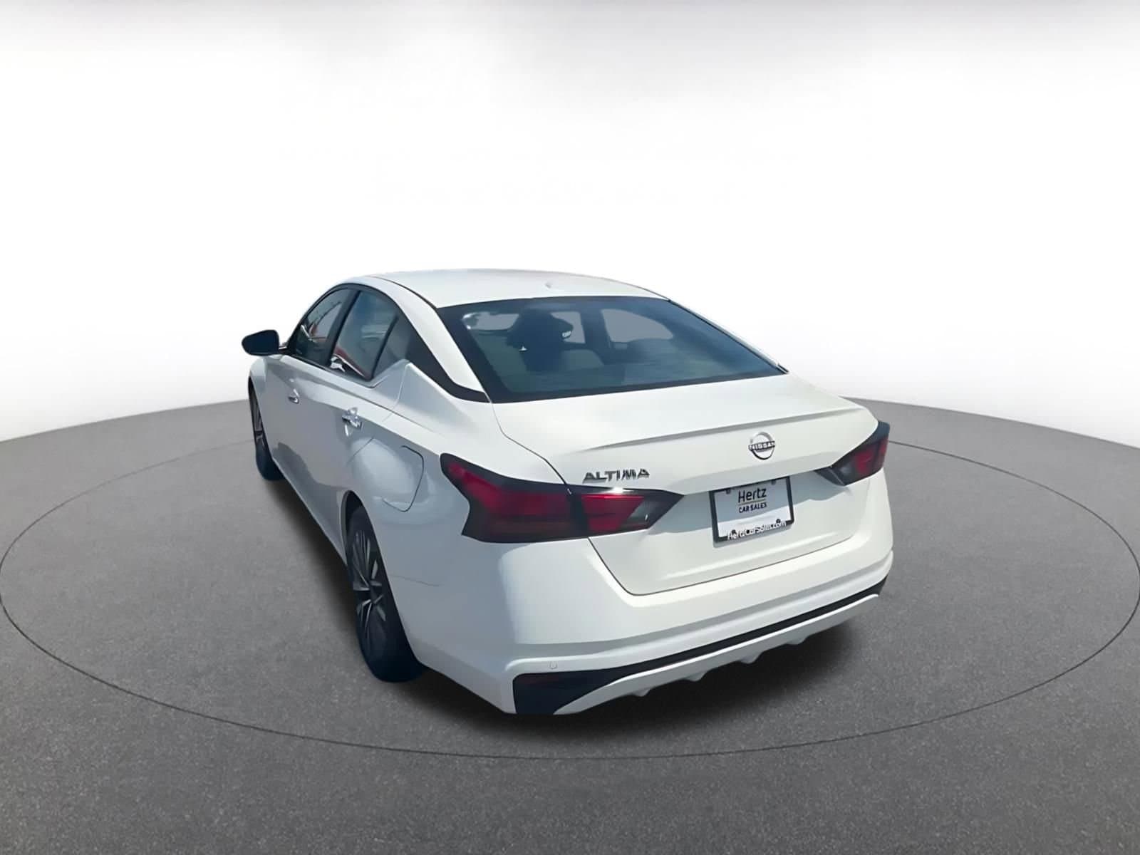 Thumbnail: 2025 Nissan Altima - 11